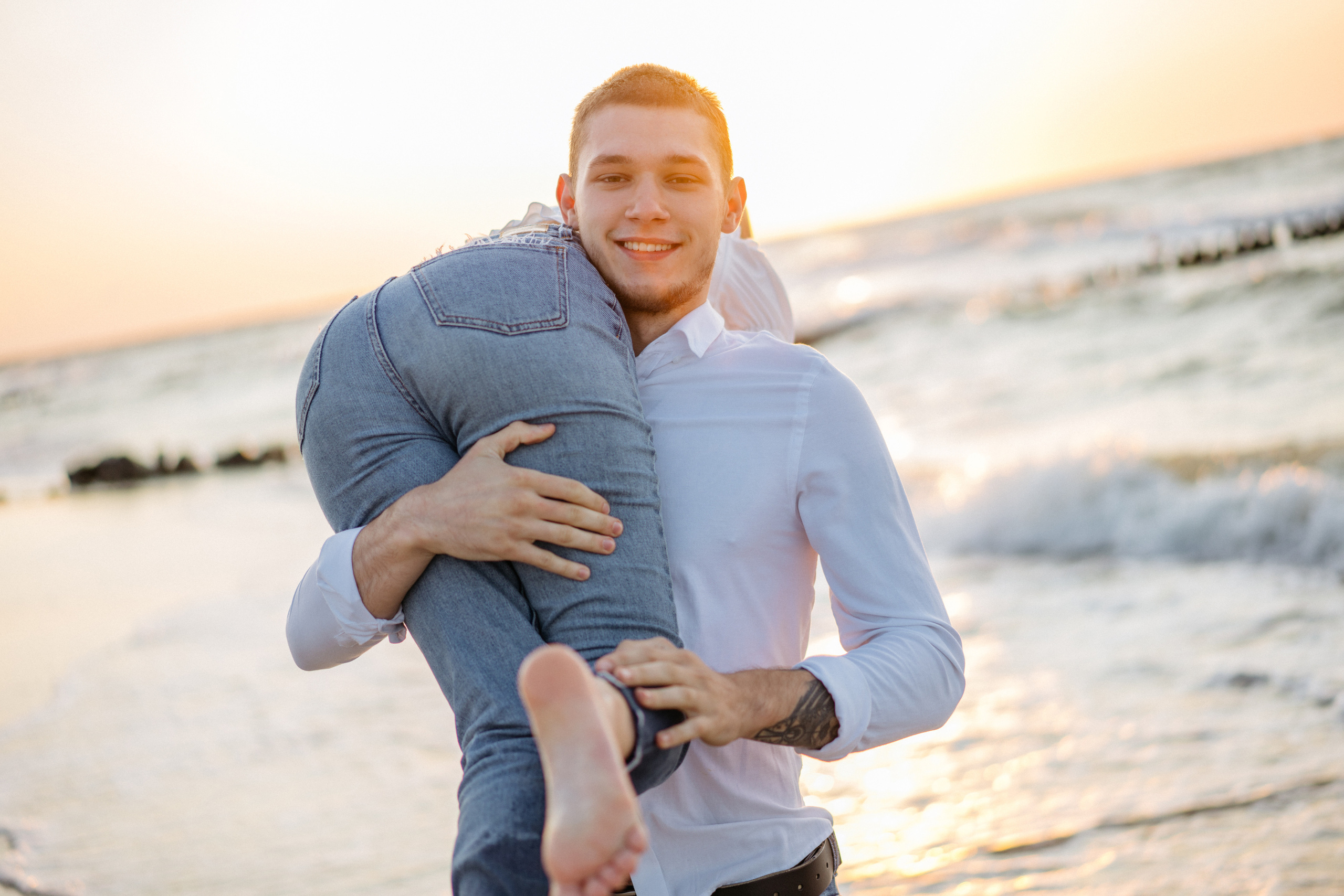 Лавстори на закате на море. Свадебный и семейный фотограф в Калининграде Анастасия Гриценко