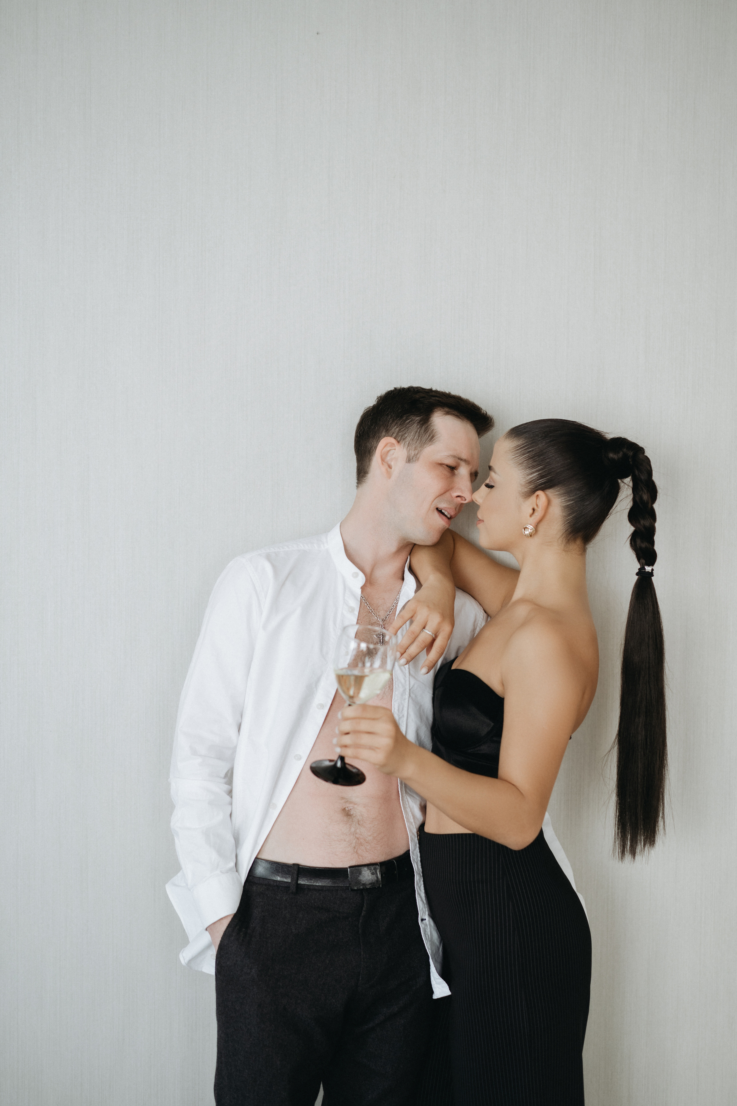 Фотосессия пары в апартаментах. Свадебный и семейный фотограф в Калининграде Анастасия Гриценко