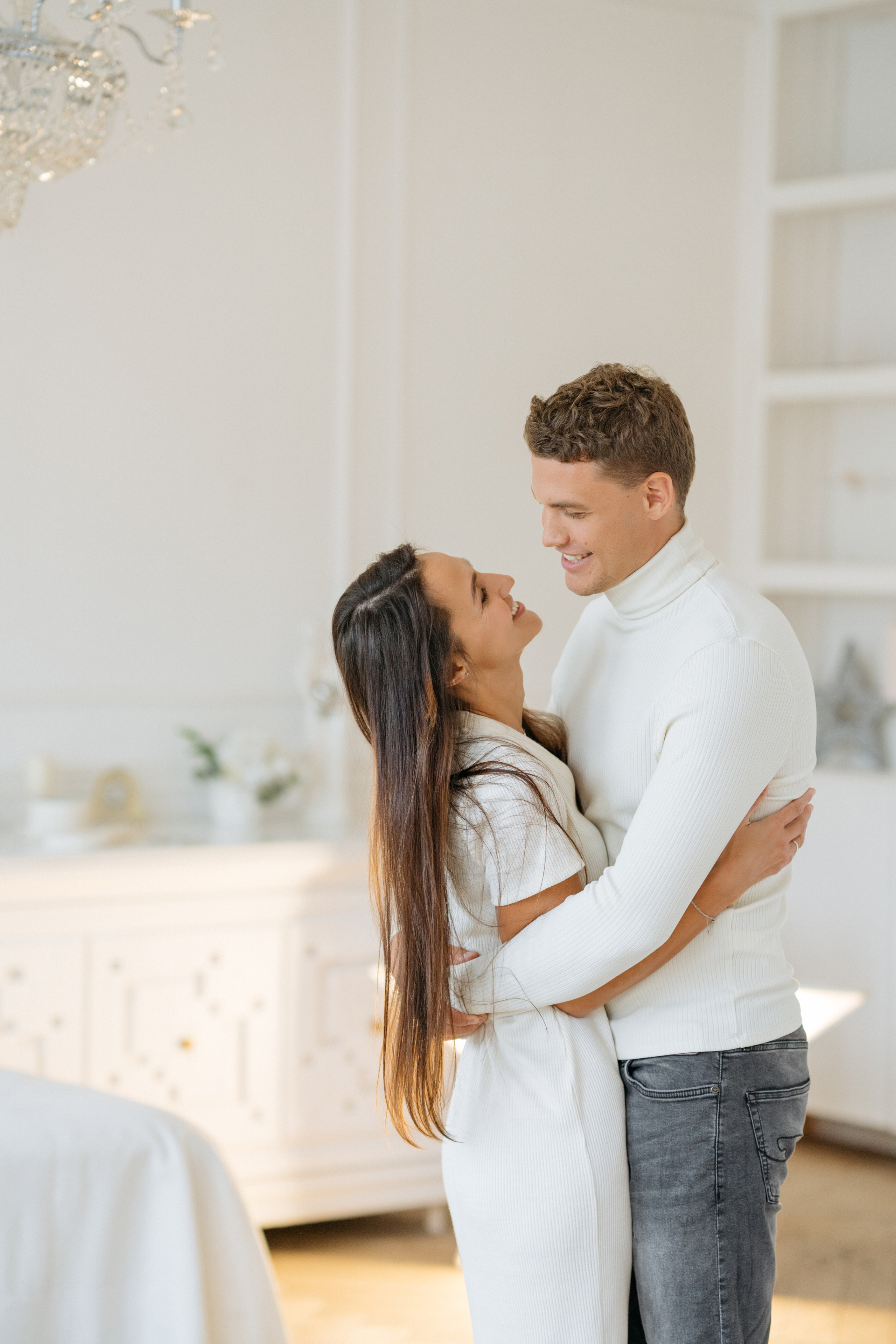 Фотосессия в белой студии, годик девочке. Свадебный и семейный фотограф в Калининграде Анастасия Гриценко