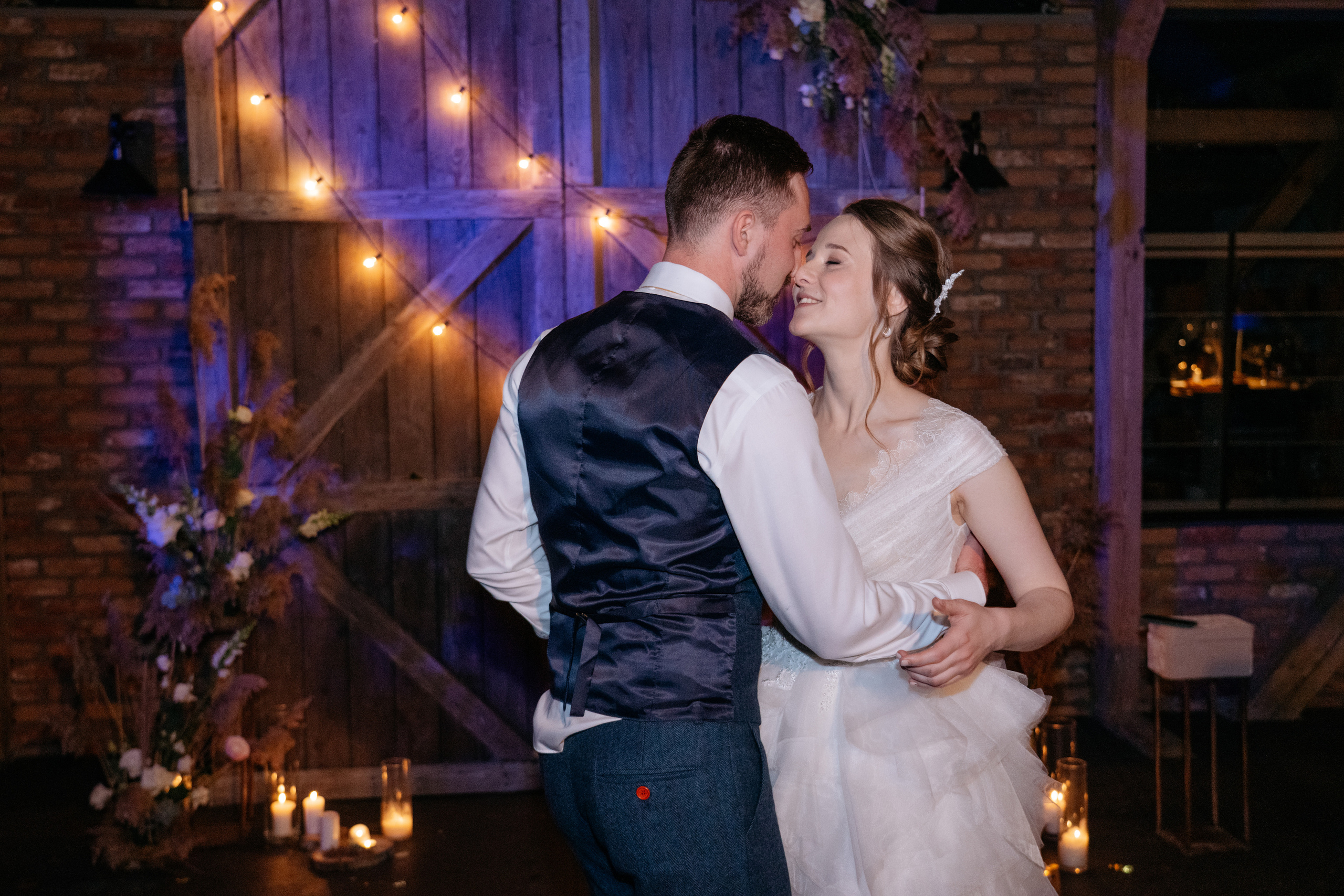 Свадебная съемка в сыроварне. Свадебный и семейный фотограф в Калининграде Анастасия Гриценко