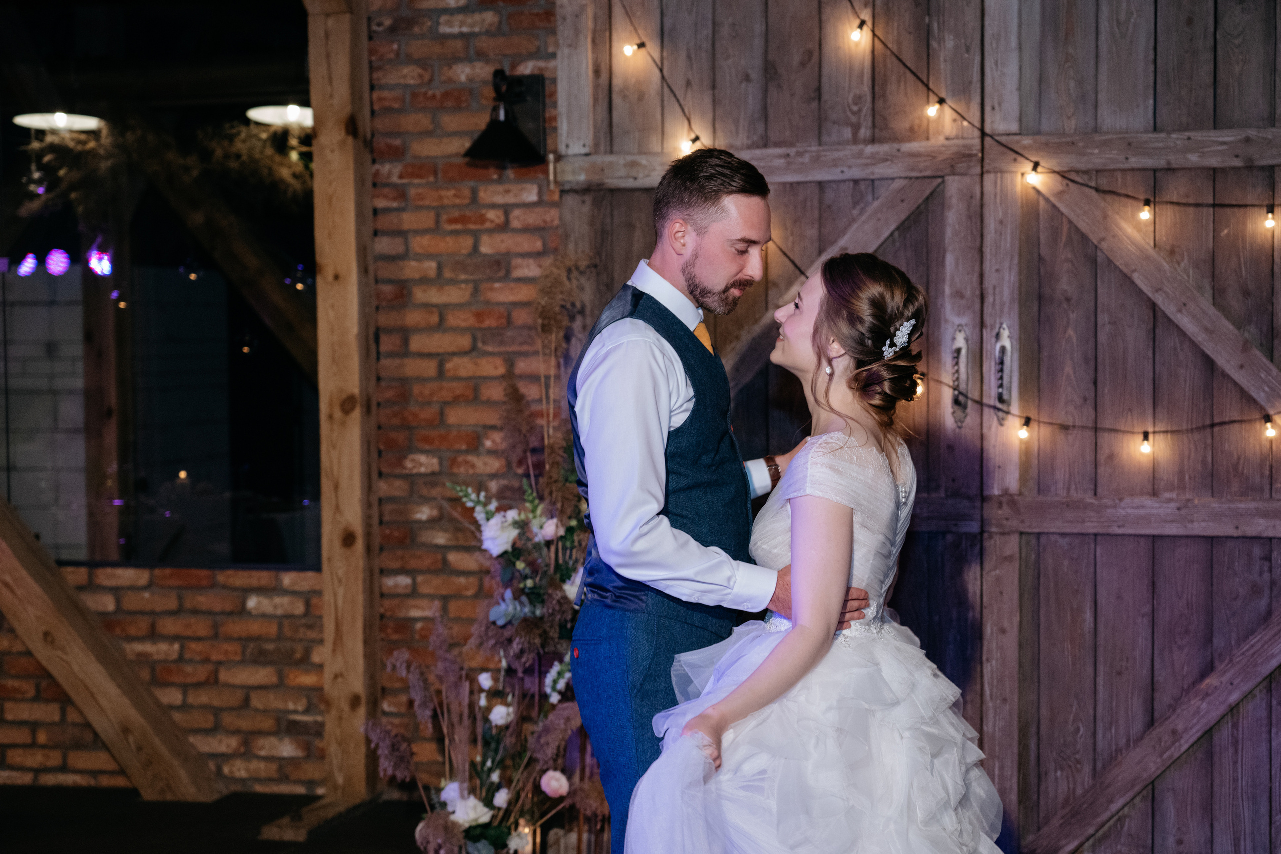 Свадебная съемка в сыроварне. Свадебный и семейный фотограф в Калининграде Анастасия Гриценко