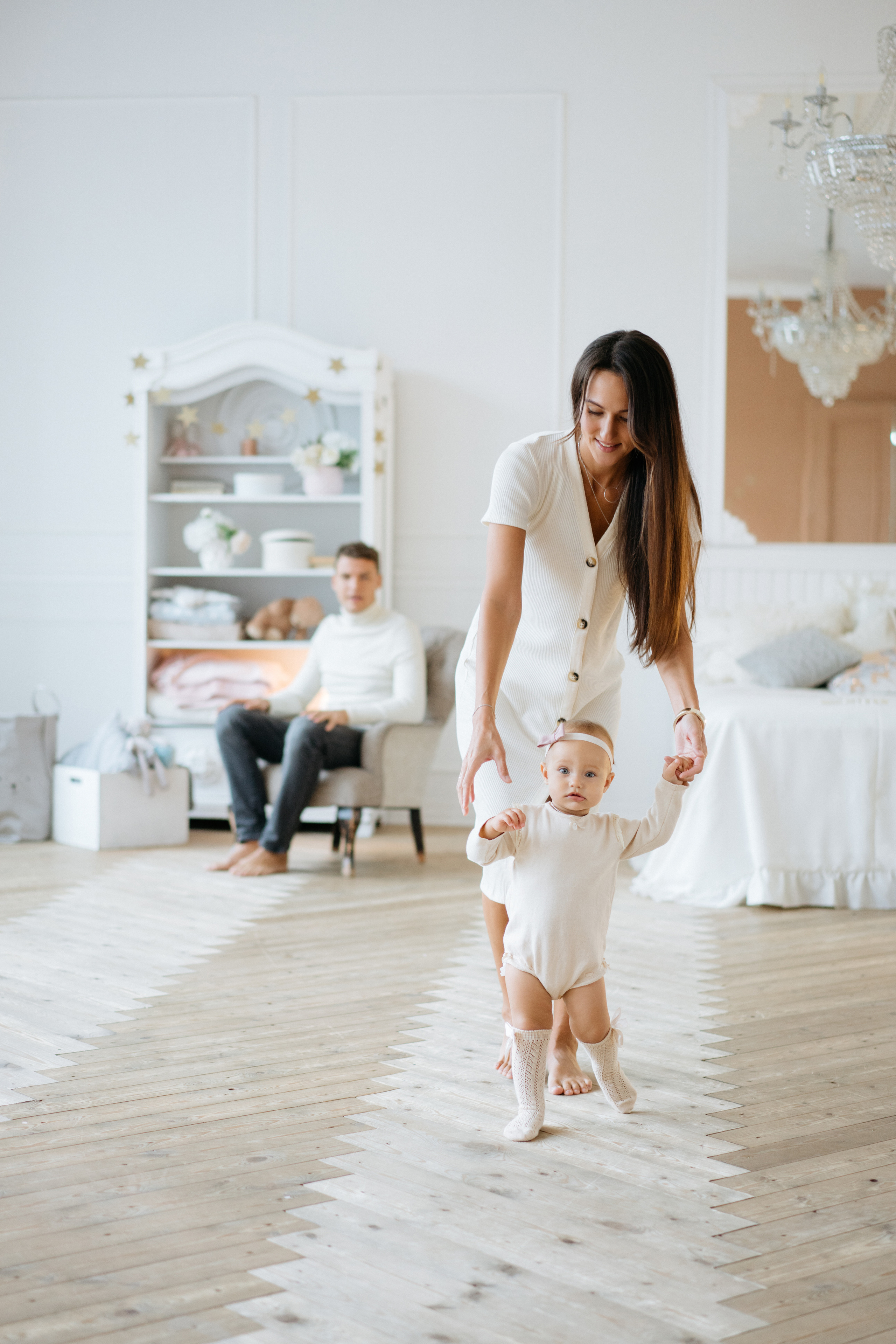 Фотосессия в белой студии, годик девочке. Свадебный и семейный фотограф в Калининграде Анастасия Гриценко