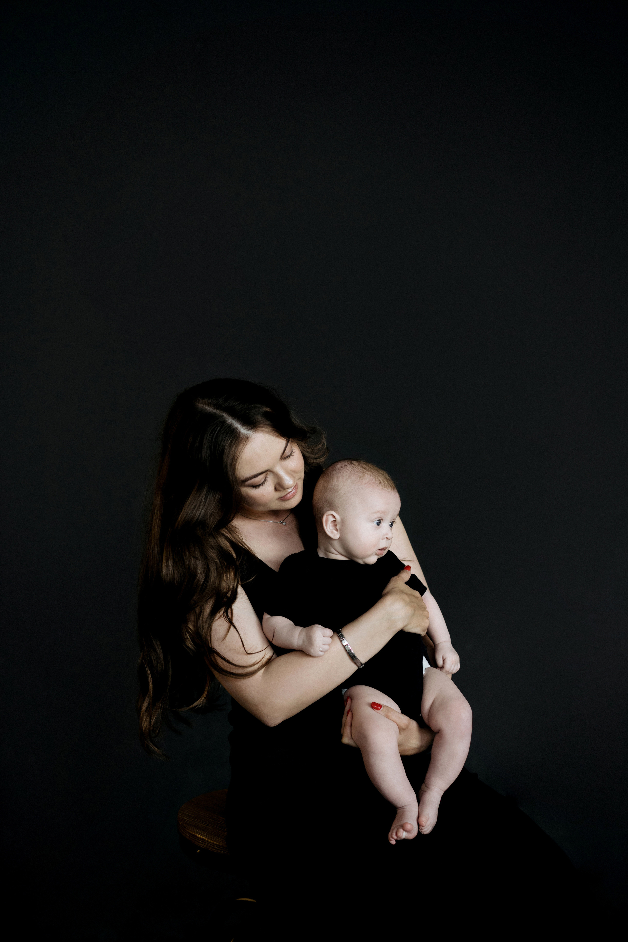 Семейная съемка в черной студии тотал Блэк. Свадебный и семейный фотограф в Калининграде Анастасия Гриценко