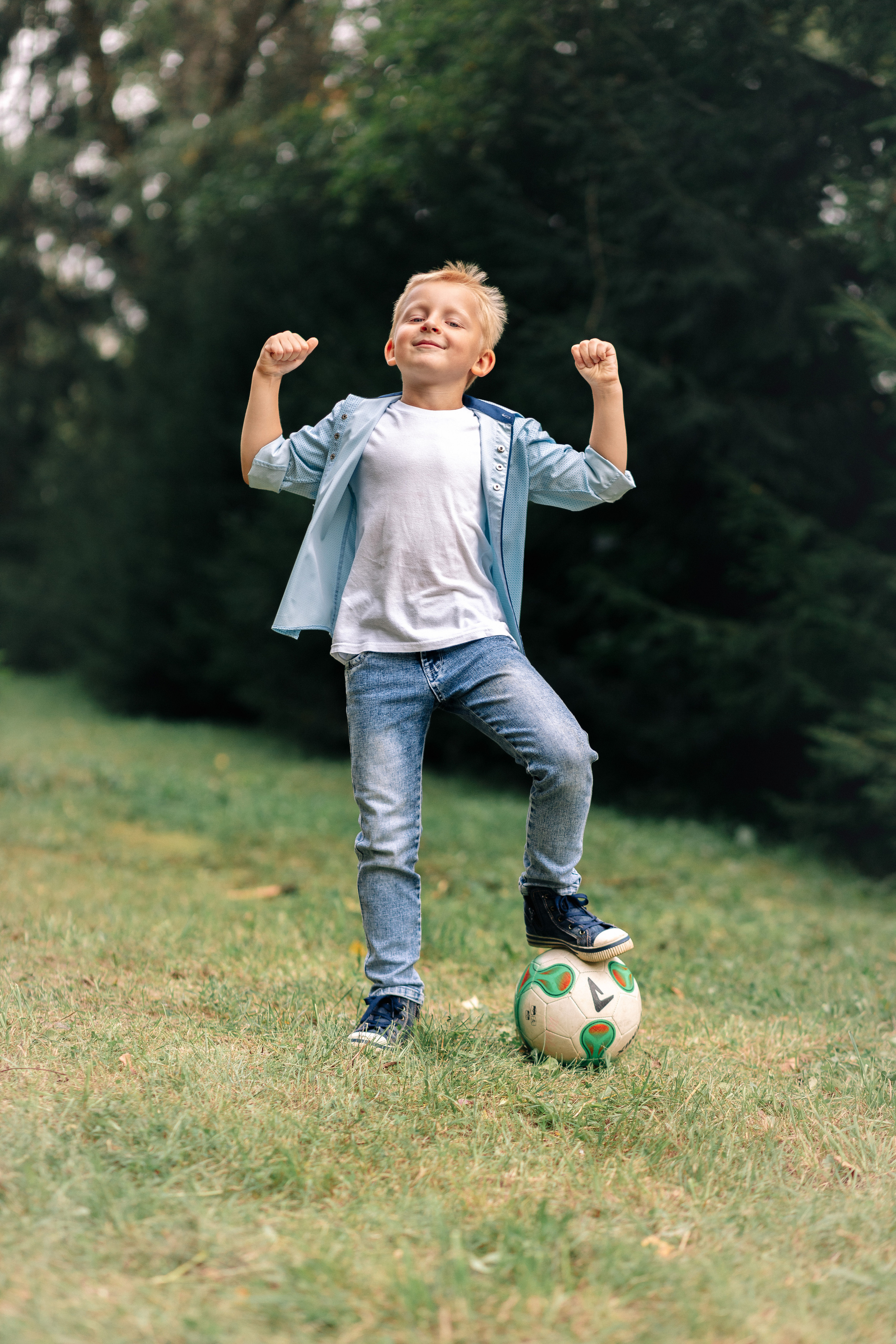 Семейная фотосессия на природе. Детский и семейный фотограф Эльвира Воронина Удомля Тверь