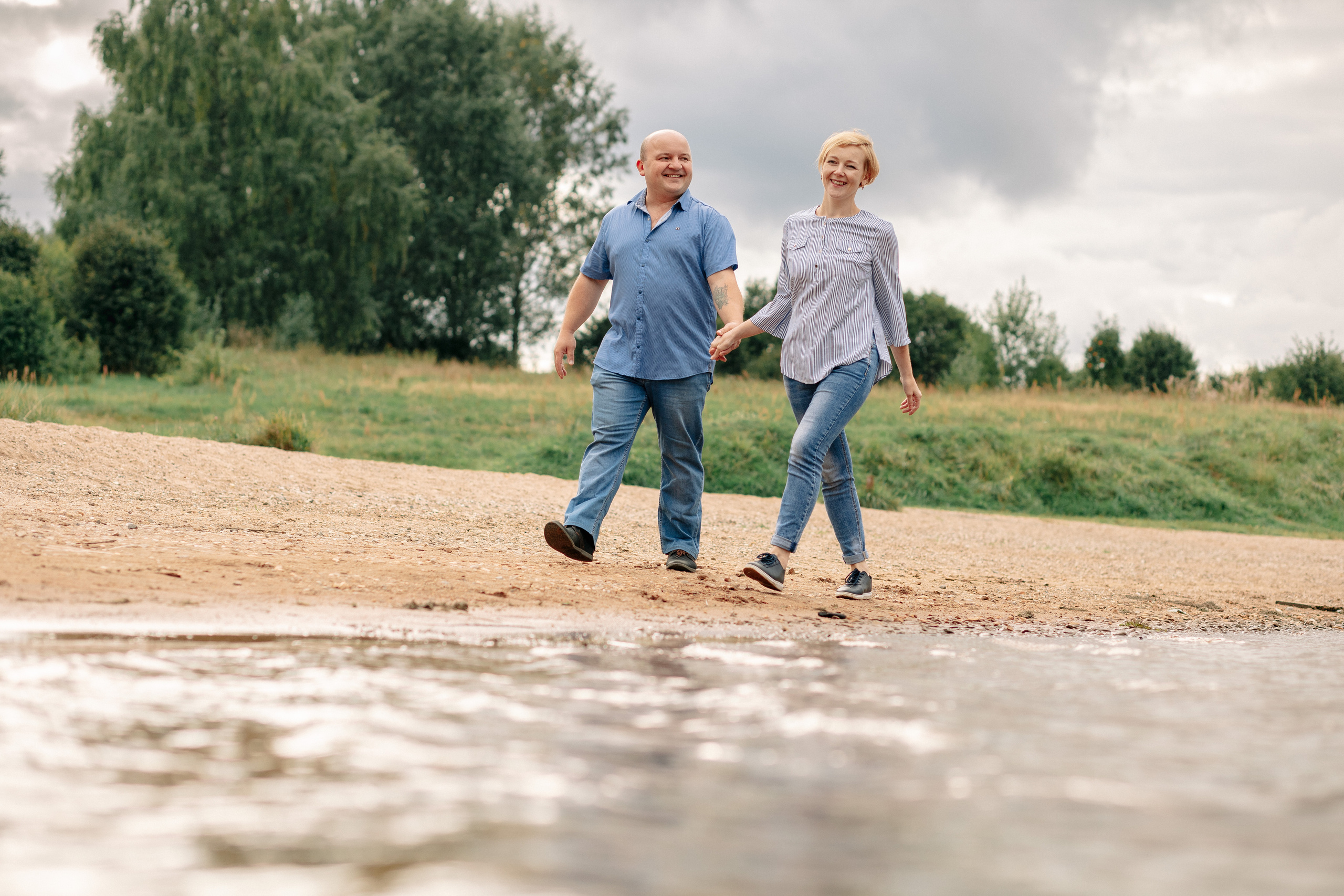 Семейная фотосессия на природе. Детский и семейный фотограф Эльвира Воронина Удомля Тверь
