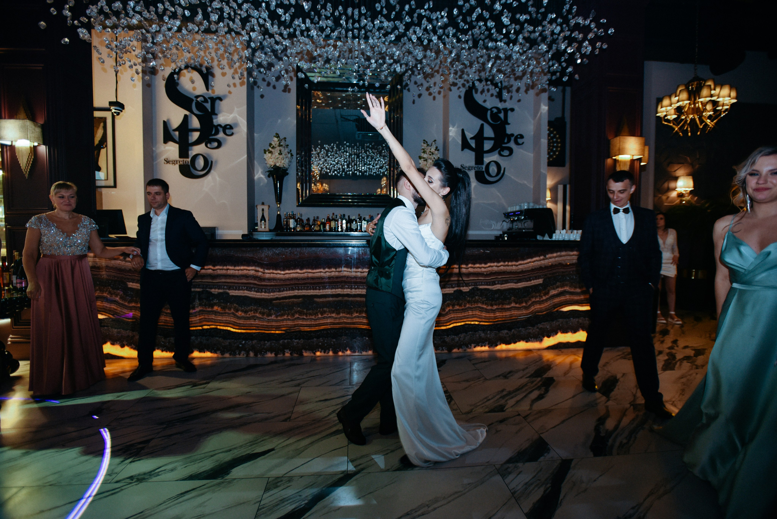 Виктор и Ангелина Банкет на 100 гостей Ресторан Segreto. Фотограф Лола Волна, город Москва