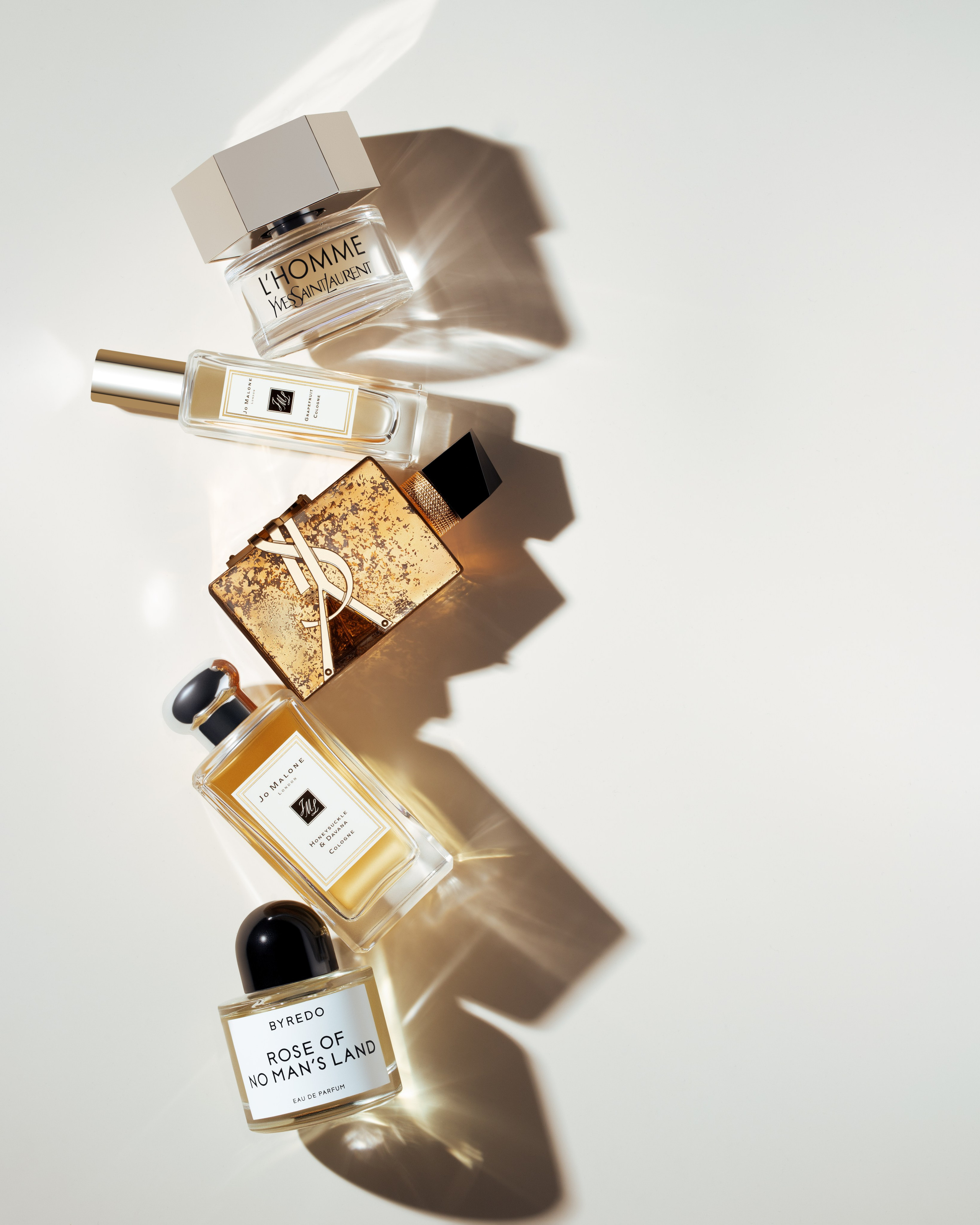 PRODUCT. RETOUCHER / Beauty / Product / Fashion / Commercial