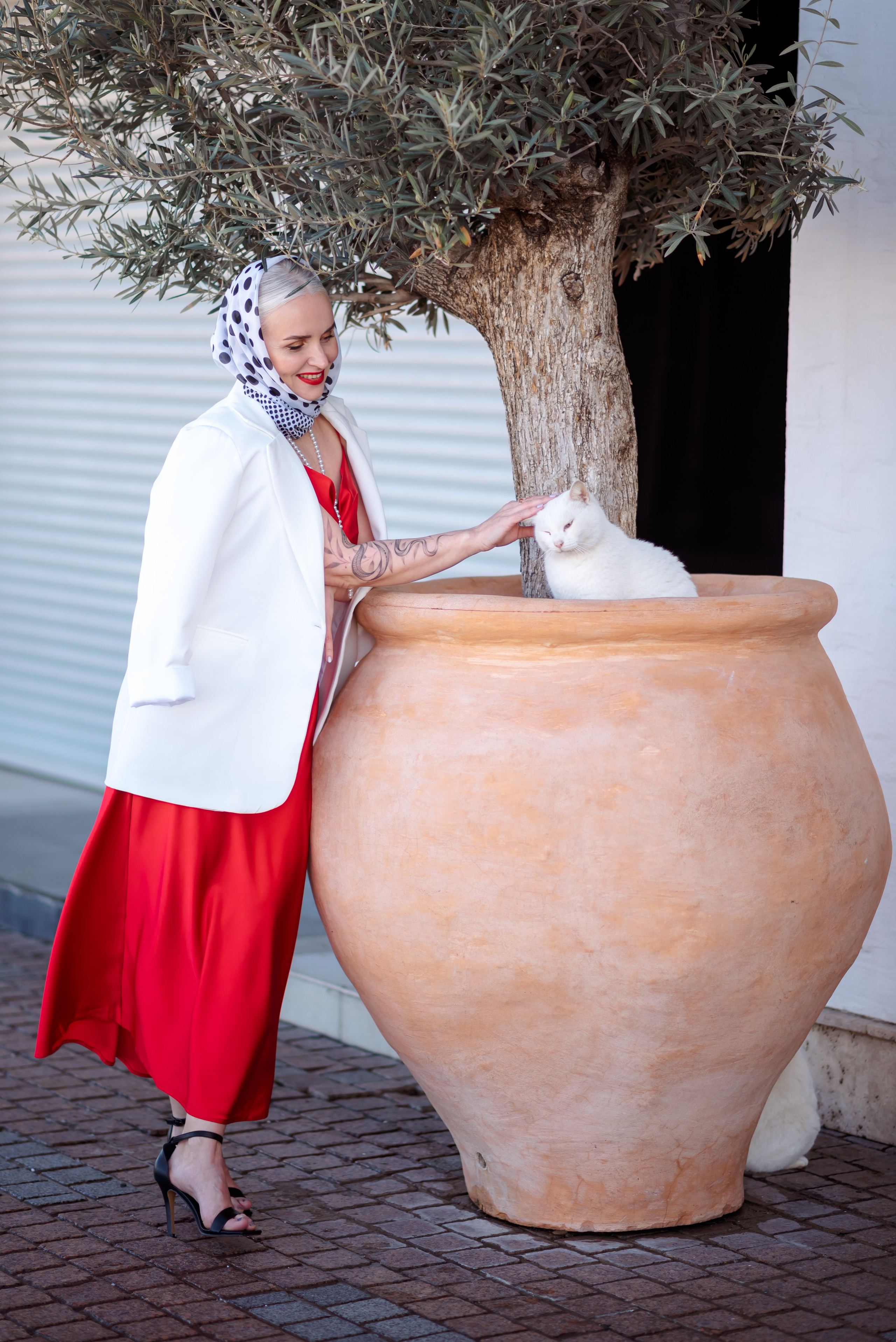 У кафе «Дельмар». Семейный и женский фотограф Лоо Краснодар Сочи Энем Татьяна Трибурт