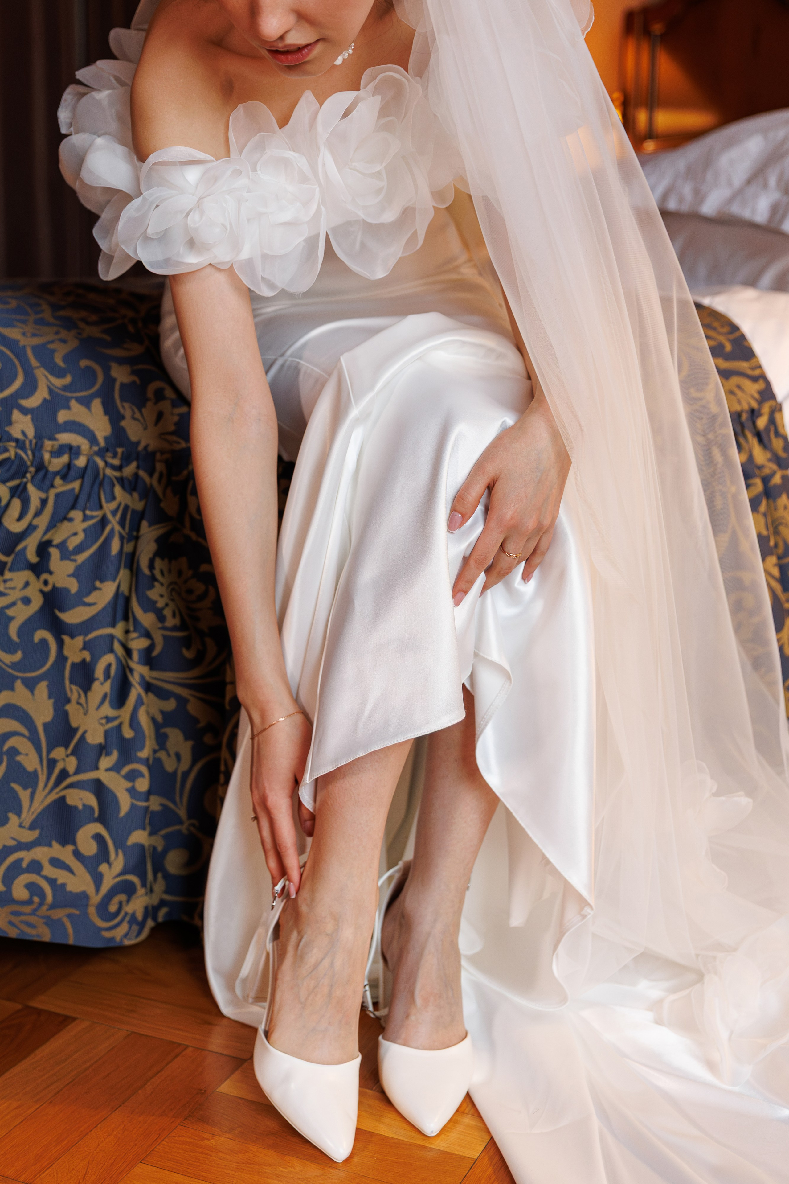 Свадебная фотосессия и сборы в гостинице Националь. Свадебный фотограф Москва и МО Сергей Киржаев