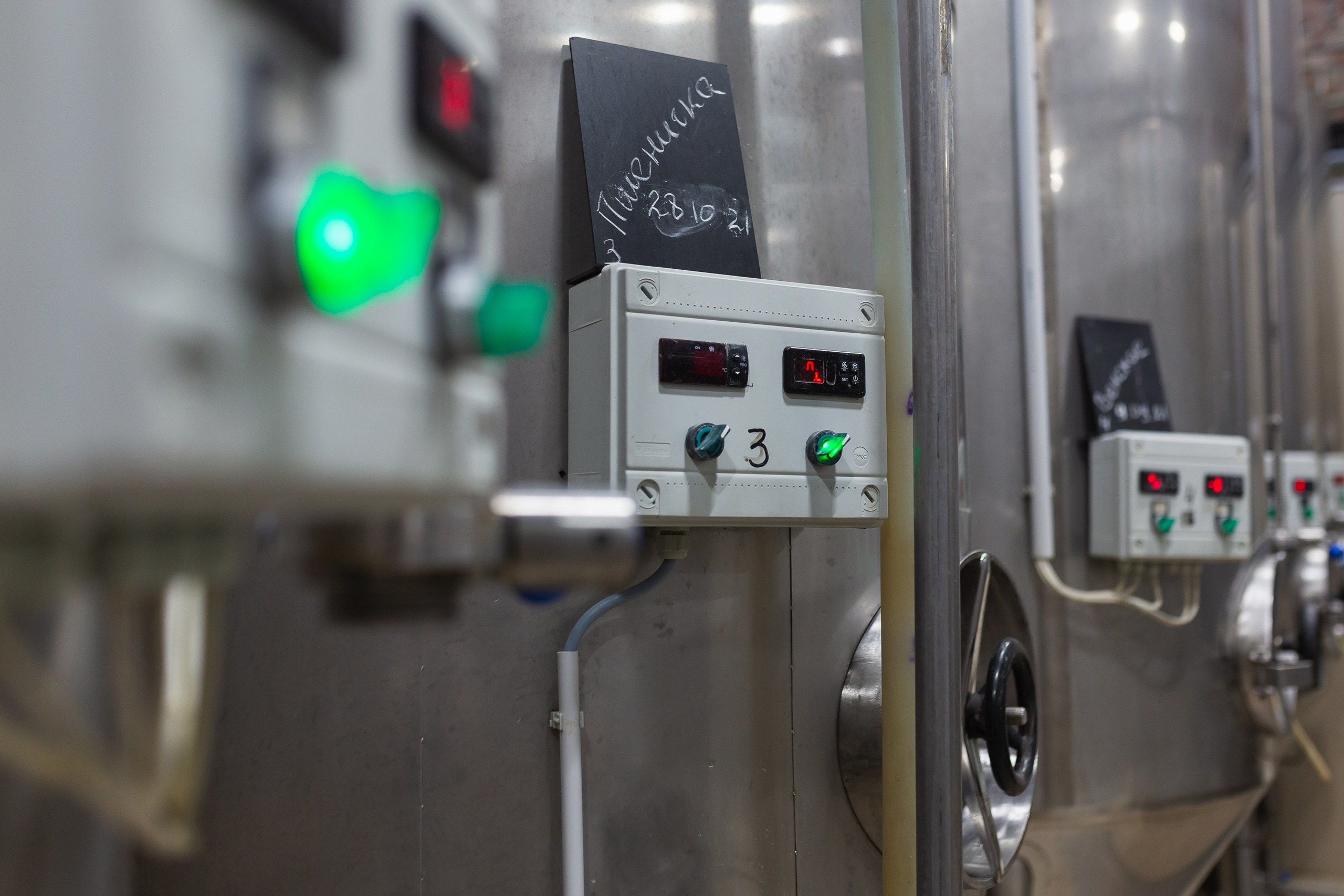 Фотографии с производства. Roman — Репортажный фотограф в Новосибирске