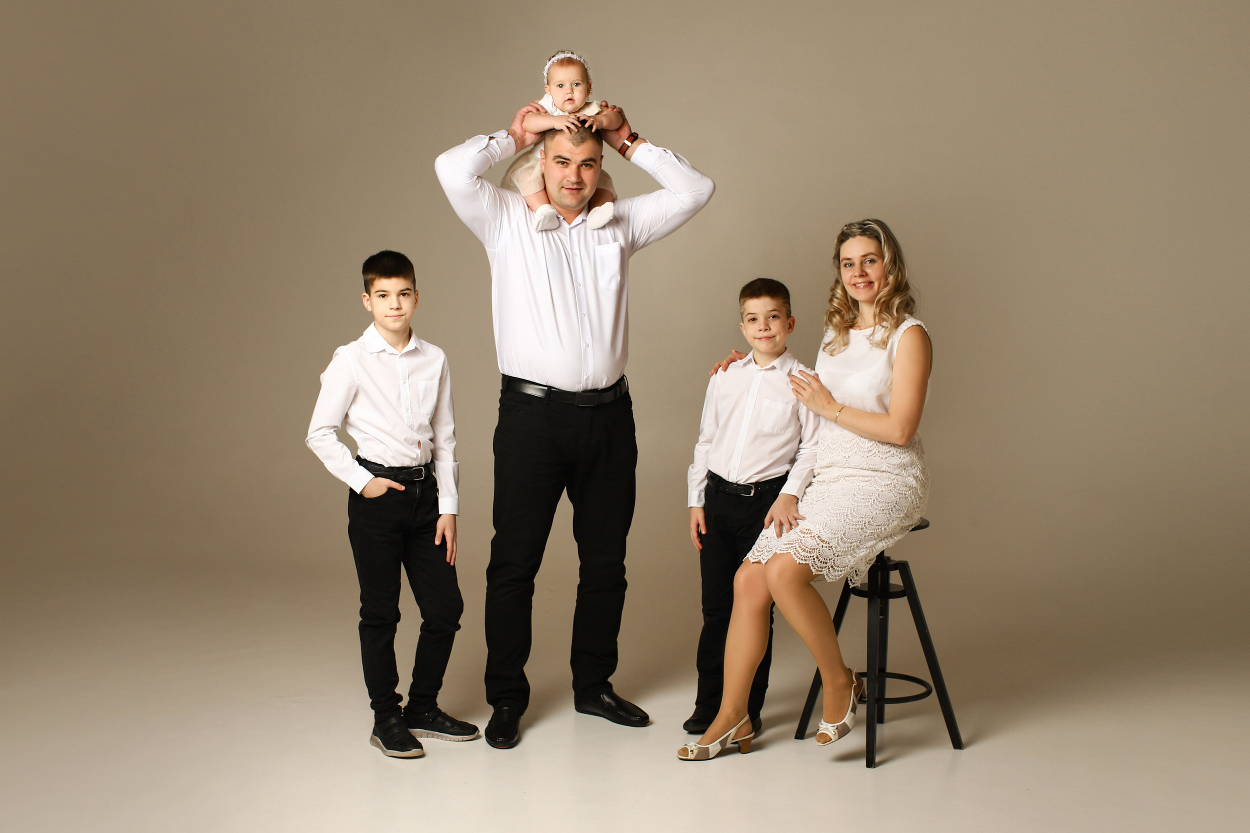 Семейные фотосессии с детьми. Ирина Кан Фотограф новорожденных в Екатеринбурге