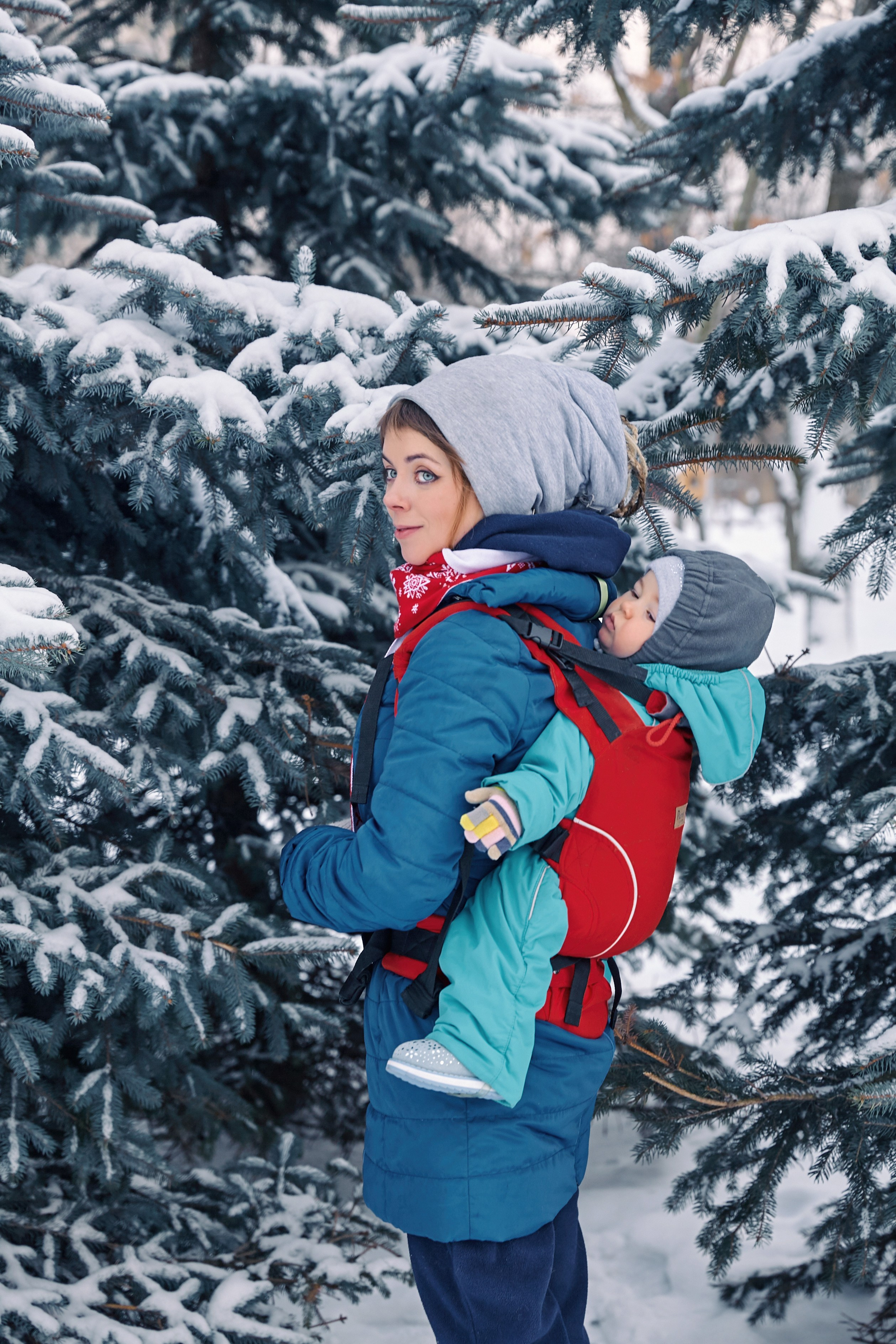 Съемка для бренда эргорюкзаков rumes. Рекламный фотограф Санкт-Петербург Катерина Мишкель