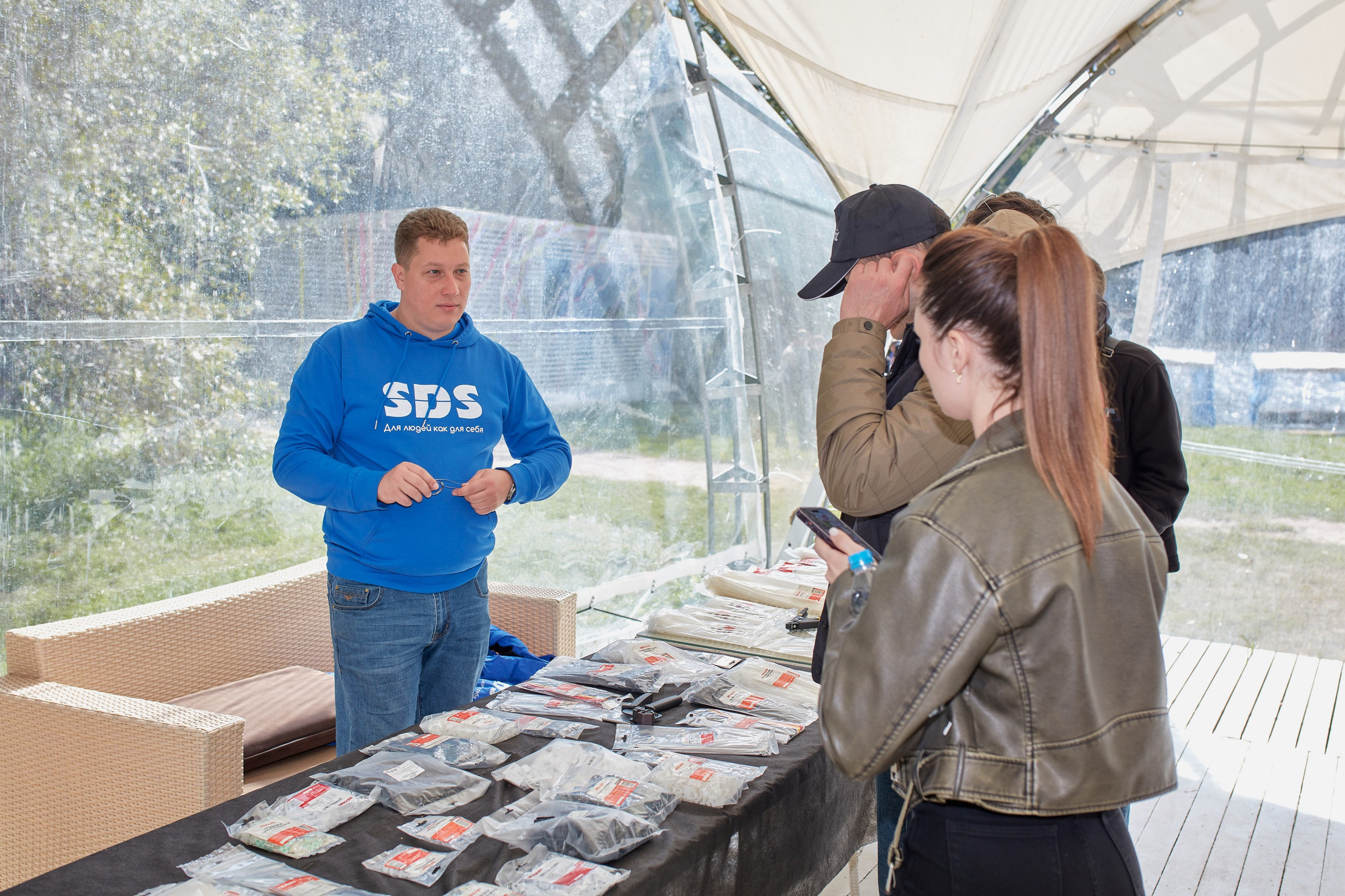 Форм электромонтажников Rexant и Kranz. Коммерческий фотограф в Москве Павел Володин — фотосъемка для бизнеса