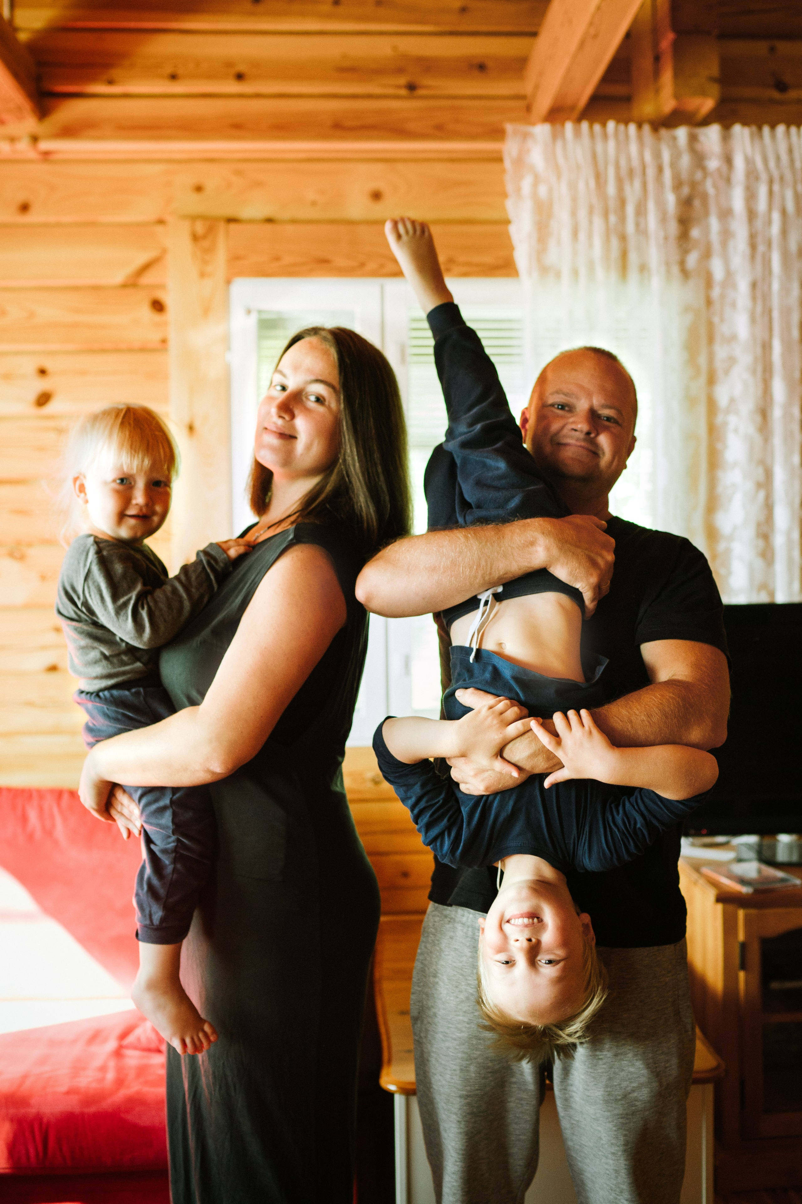 Фотосессия семьи на даче. Детский, семейный и ньюборн фотограф в Москве Юлия Шуарт