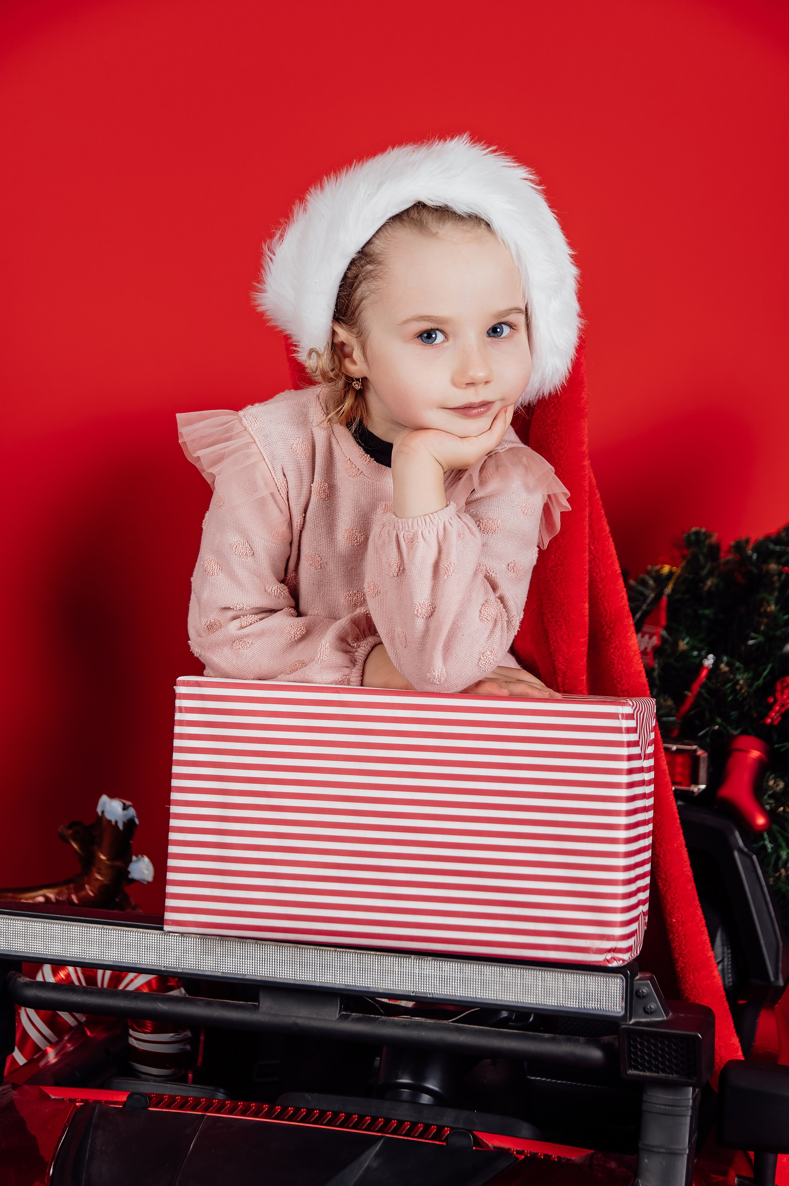 КРАСНЫЙ НОВЫЙ ГОД. Детский и семейный фотограф Катерина Мишина