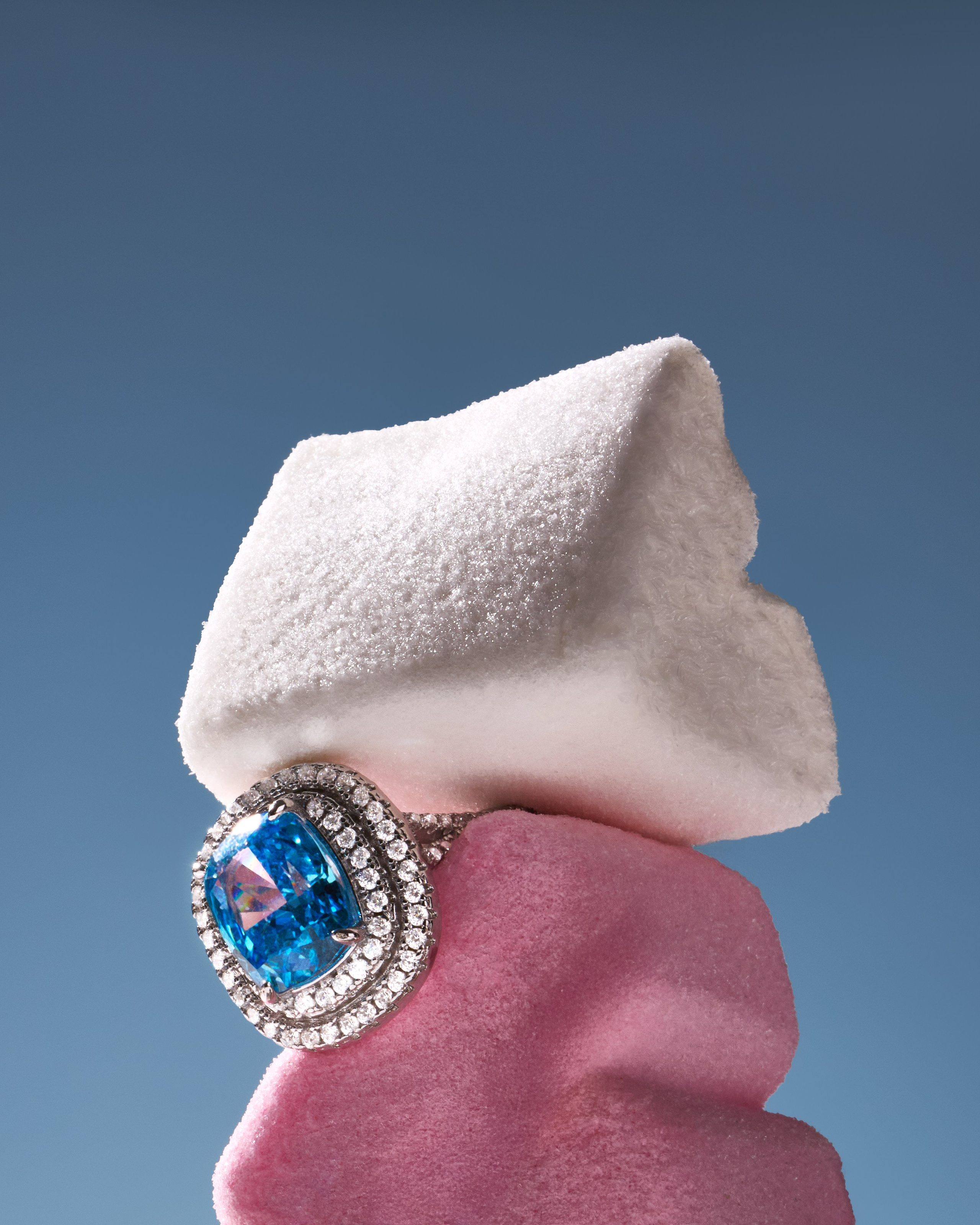 Jewelry. Retouching service