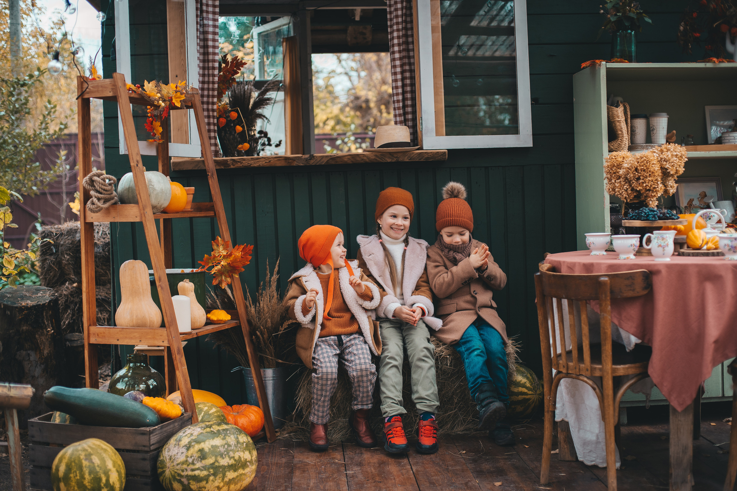 Аня, Артем и Анфиса. Осень в домике Элли г. Пушкино. Семейный и детский фотограф в Сергиев Посаде, Хотьково Якимчук Любовь