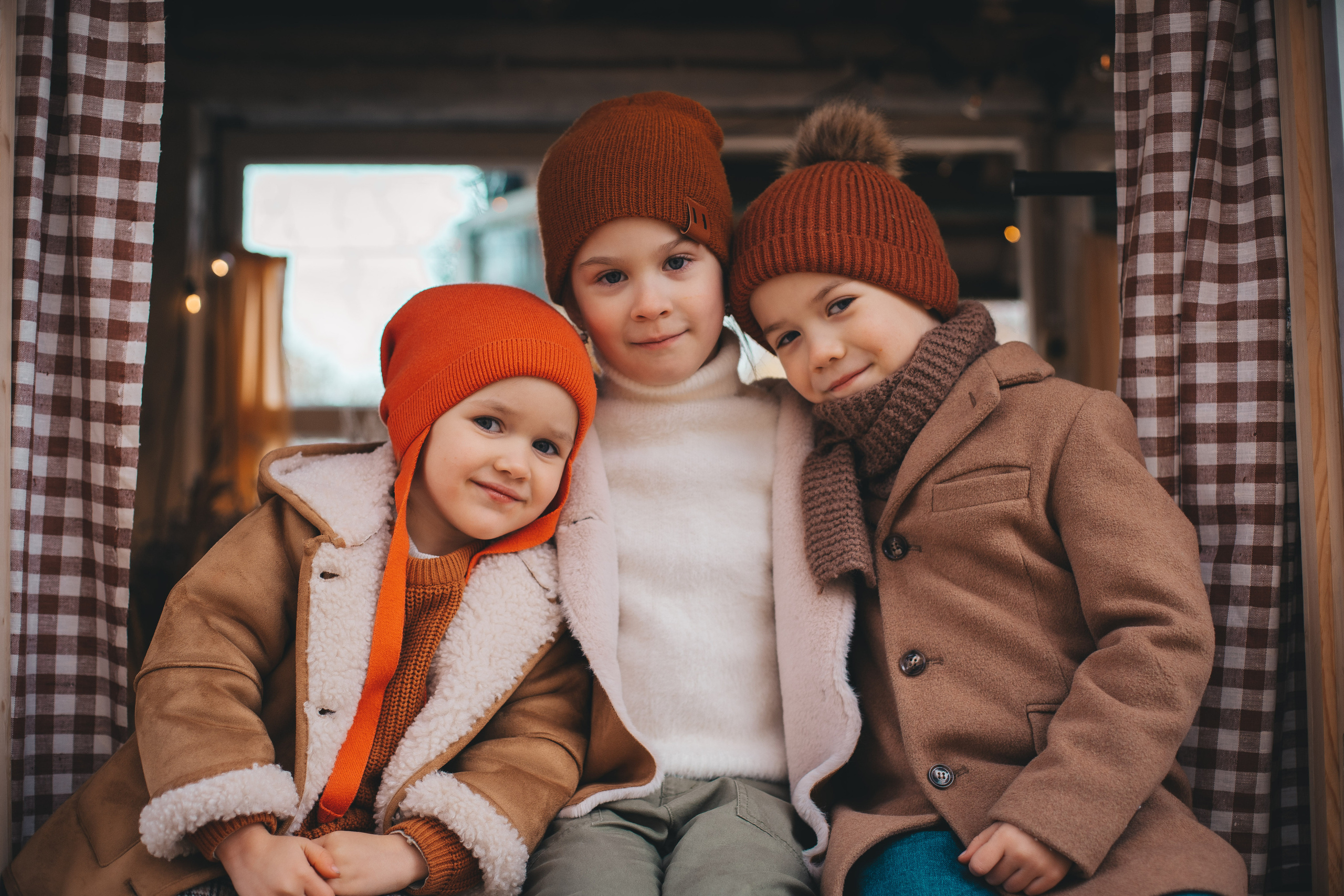 Аня, Артем и Анфиса. Осень в домике Элли г. Пушкино. Семейный и детский фотограф в Сергиев Посаде, Хотьково Якимчук Любовь