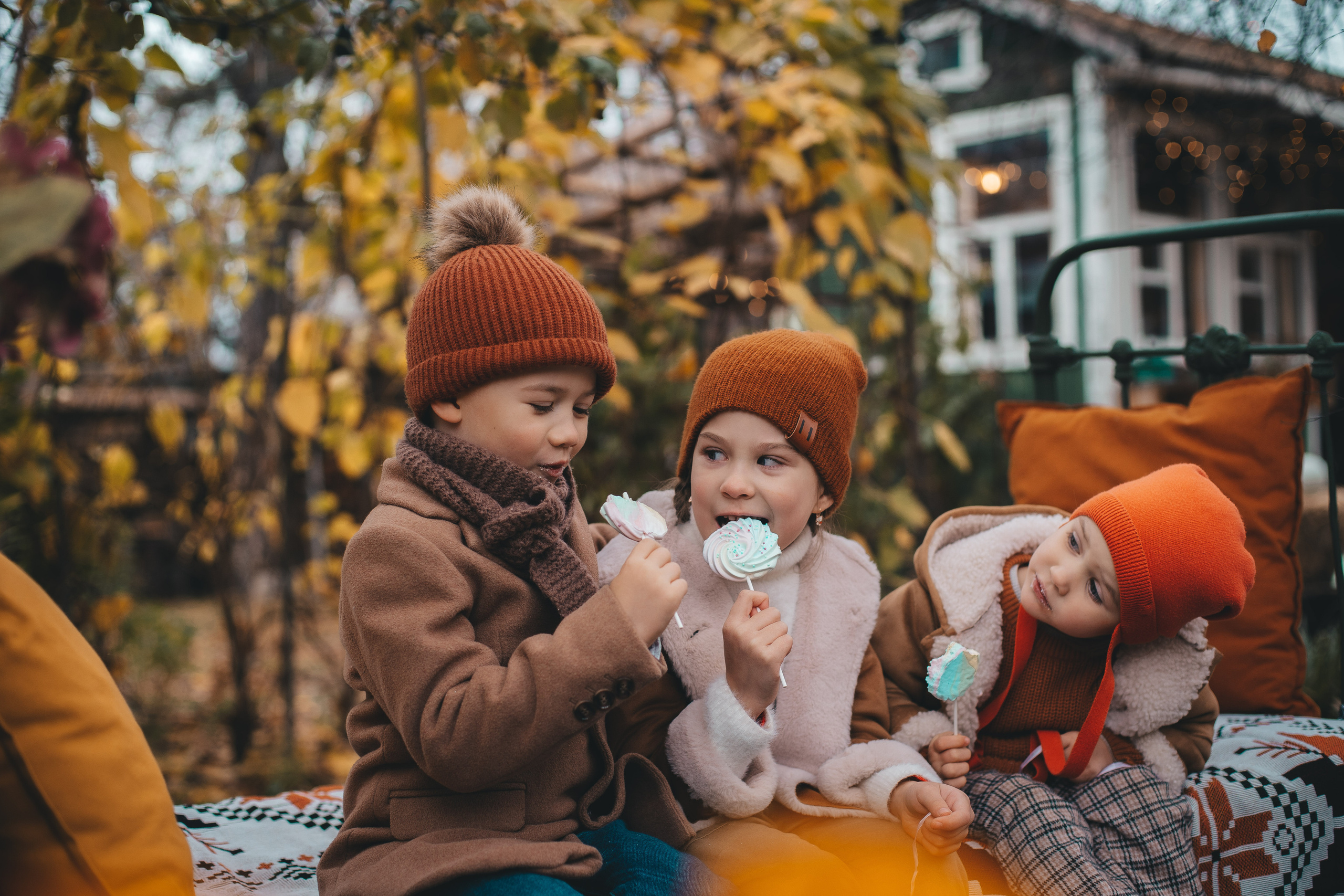 Аня, Артем и Анфиса. Осень в домике Элли г. Пушкино. Семейный и детский фотограф в Сергиев Посаде, Хотьково Якимчук Любовь