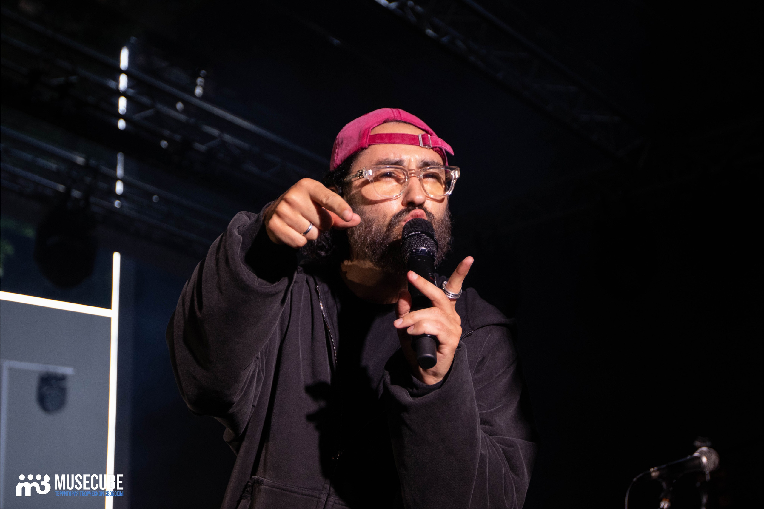 МОТ. Концертный фотограф