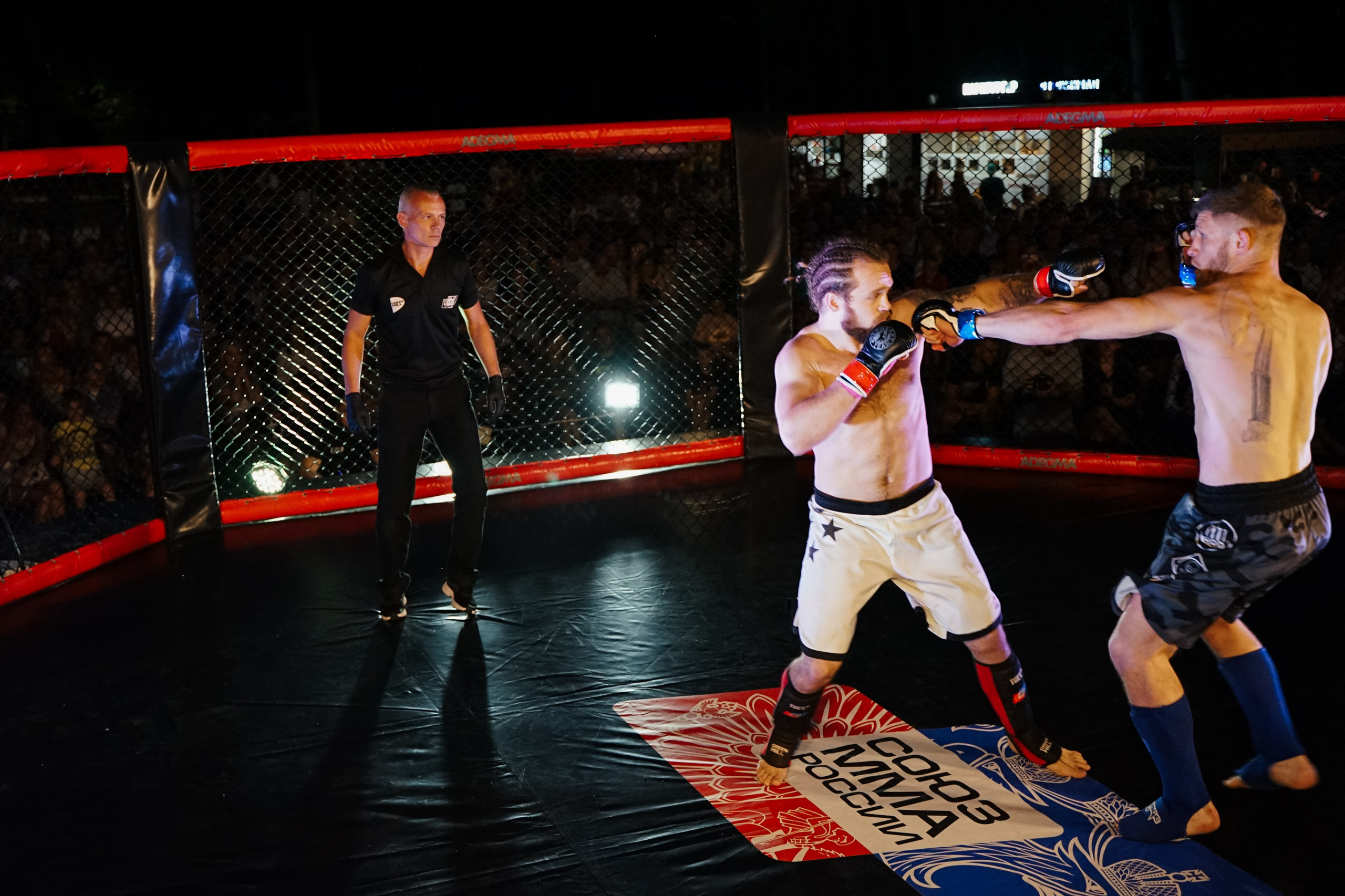 Вечер боев в ЦПКиО. Фотограф Надежда Погребняк | Рязань | Москва
