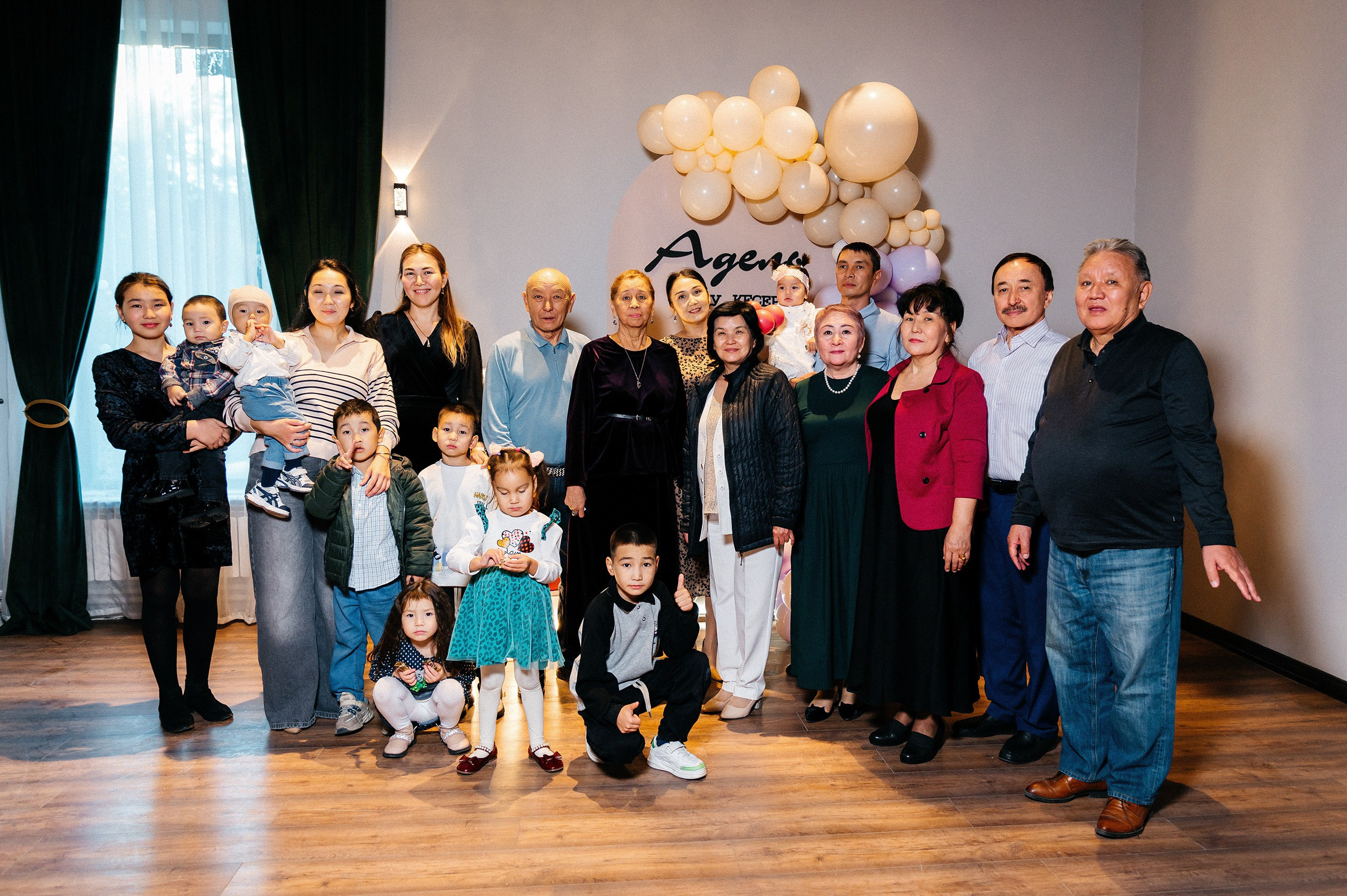 Адель, 1 год. Фотограф в Алматы — Алексей Коньков | Репортаж, свадьбы, портреты