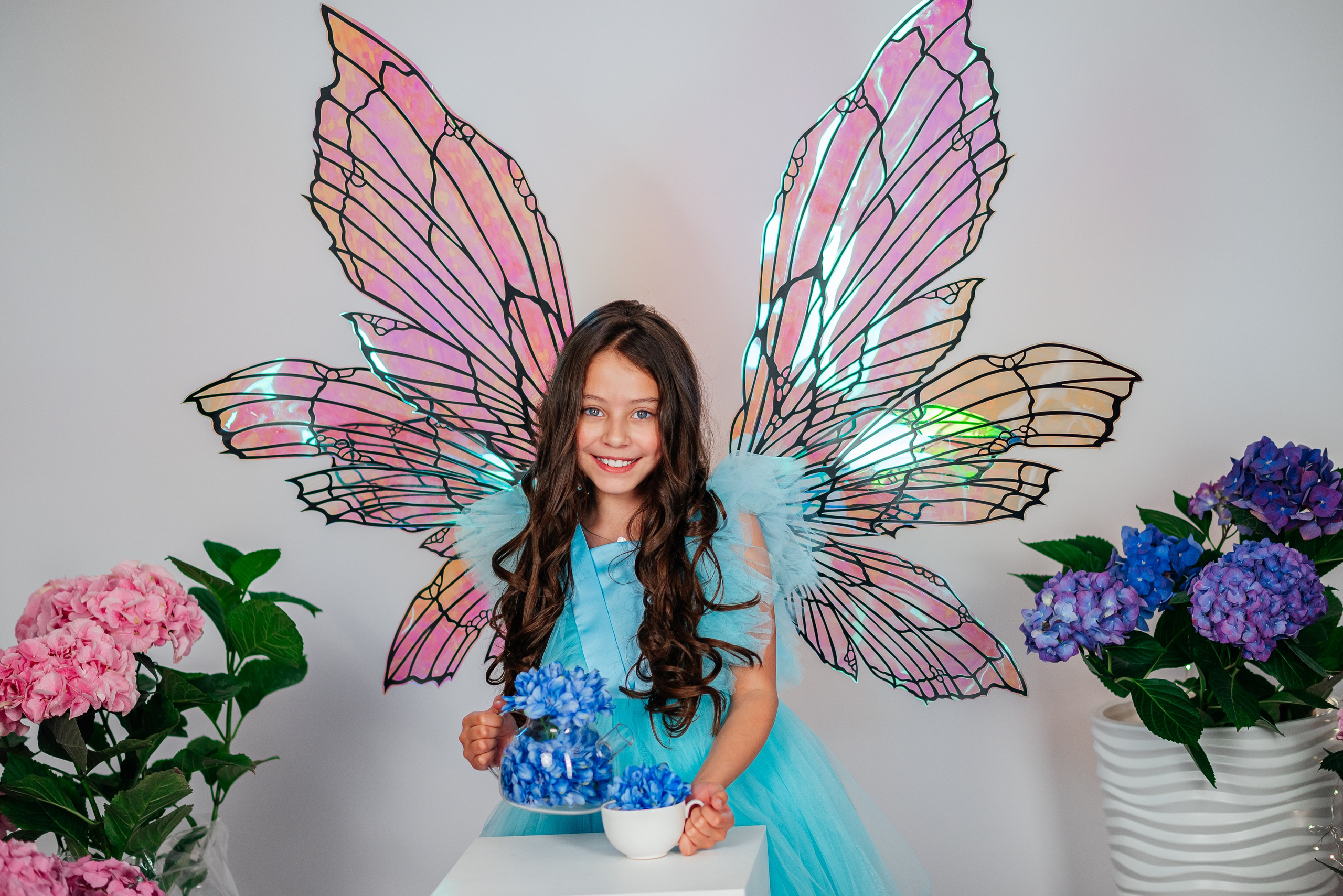 Вероника и гортензии. Семейный фотограф в Краснодаре