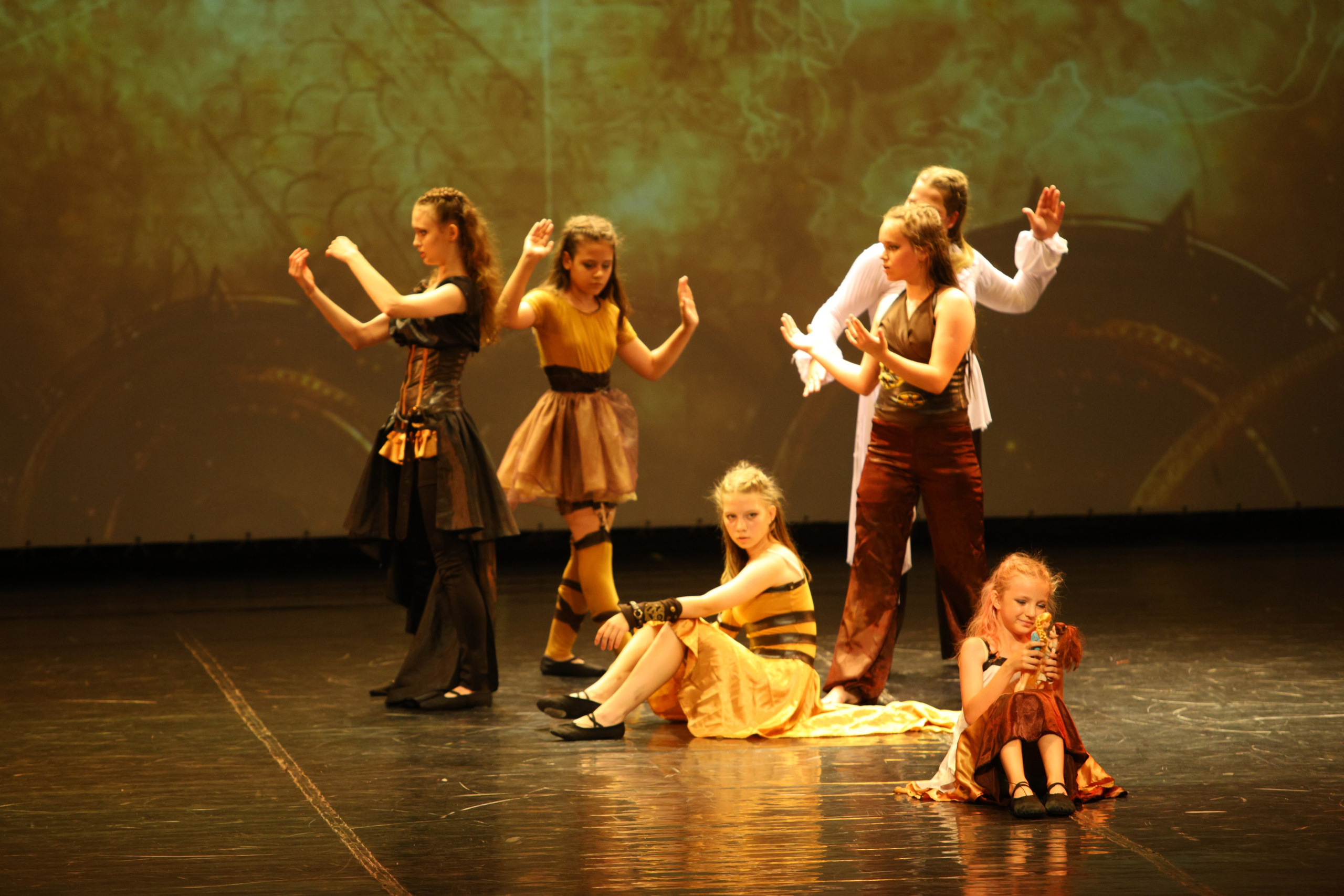 Концерт юных танцоров