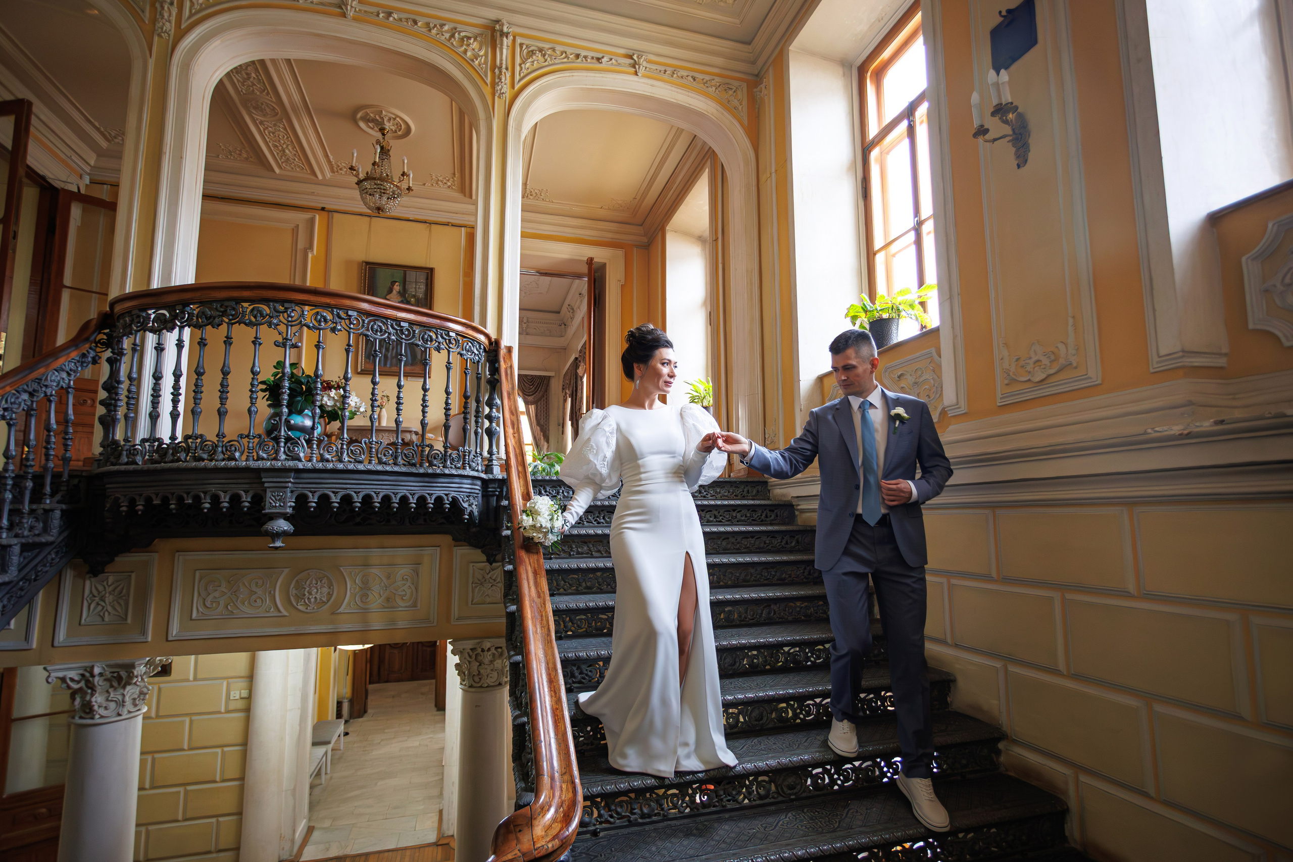Свадебная фотосессия в библиотеке читальне им Пушкина. Свадебный фотограф Москва и МО Сергей Киржаев