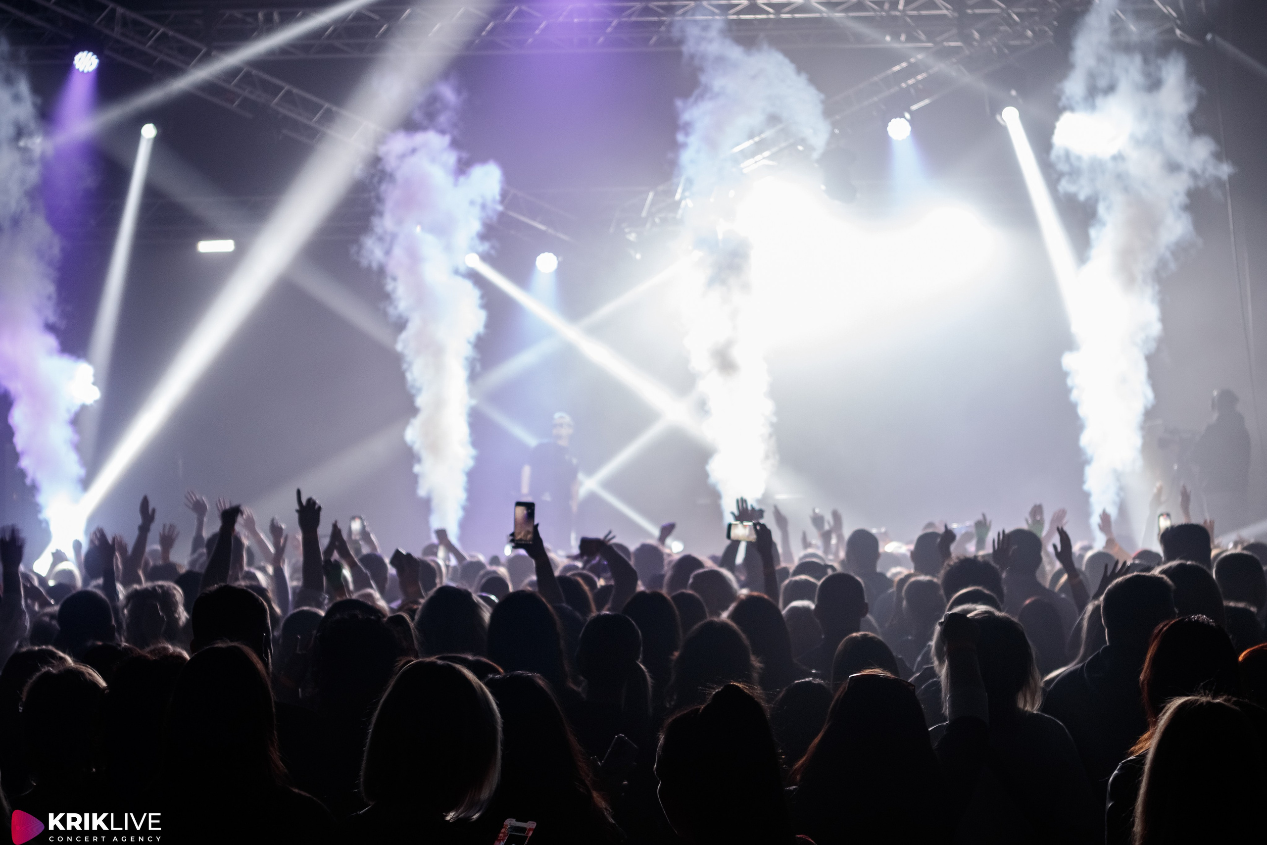 Дискач 90-х. Портретный и пейзажный фотограф Никита Павлов