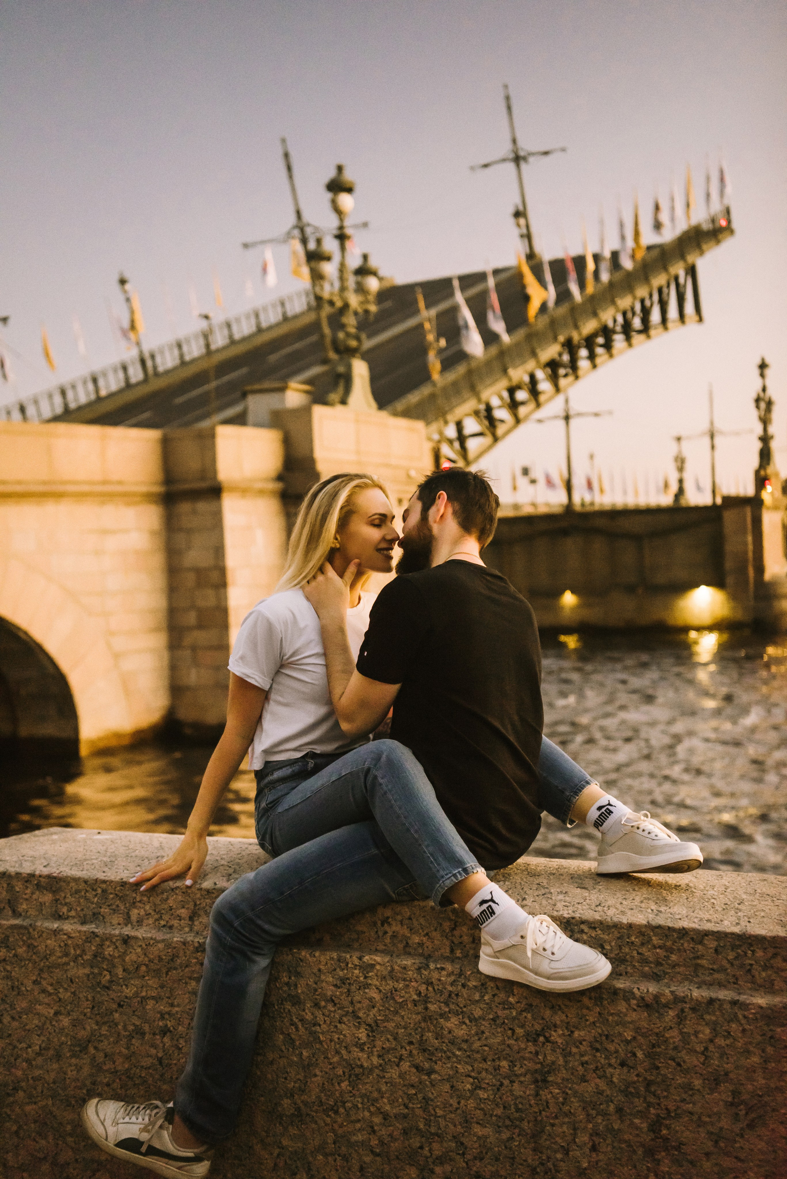 Лера и Женя. Разводные мосты. Рассвет. Свадебный фотограф в Санкт-Петербурге София Шубик