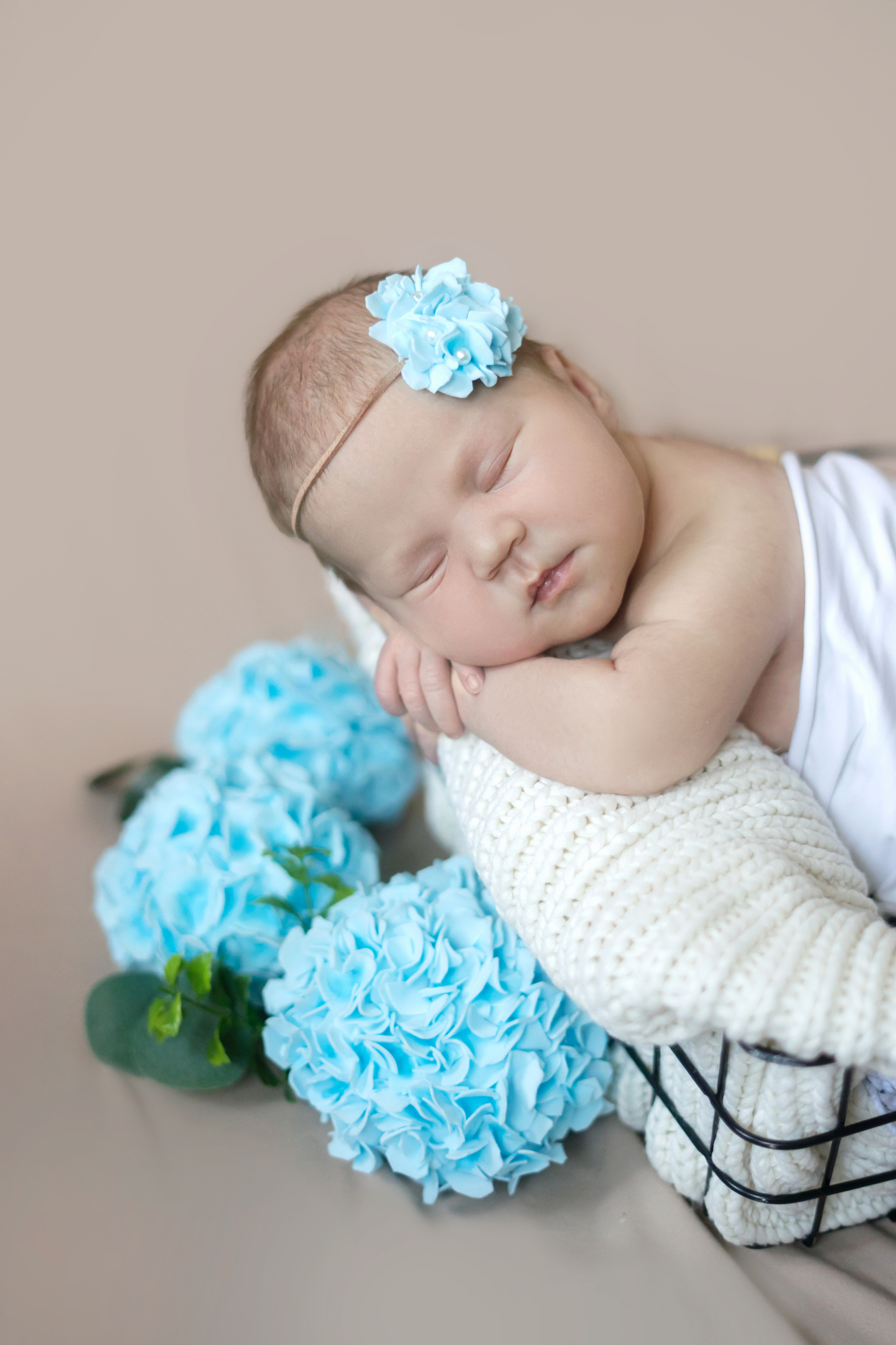 Девочки. Мила Посвит Фотограф новорожденных в Тобольске