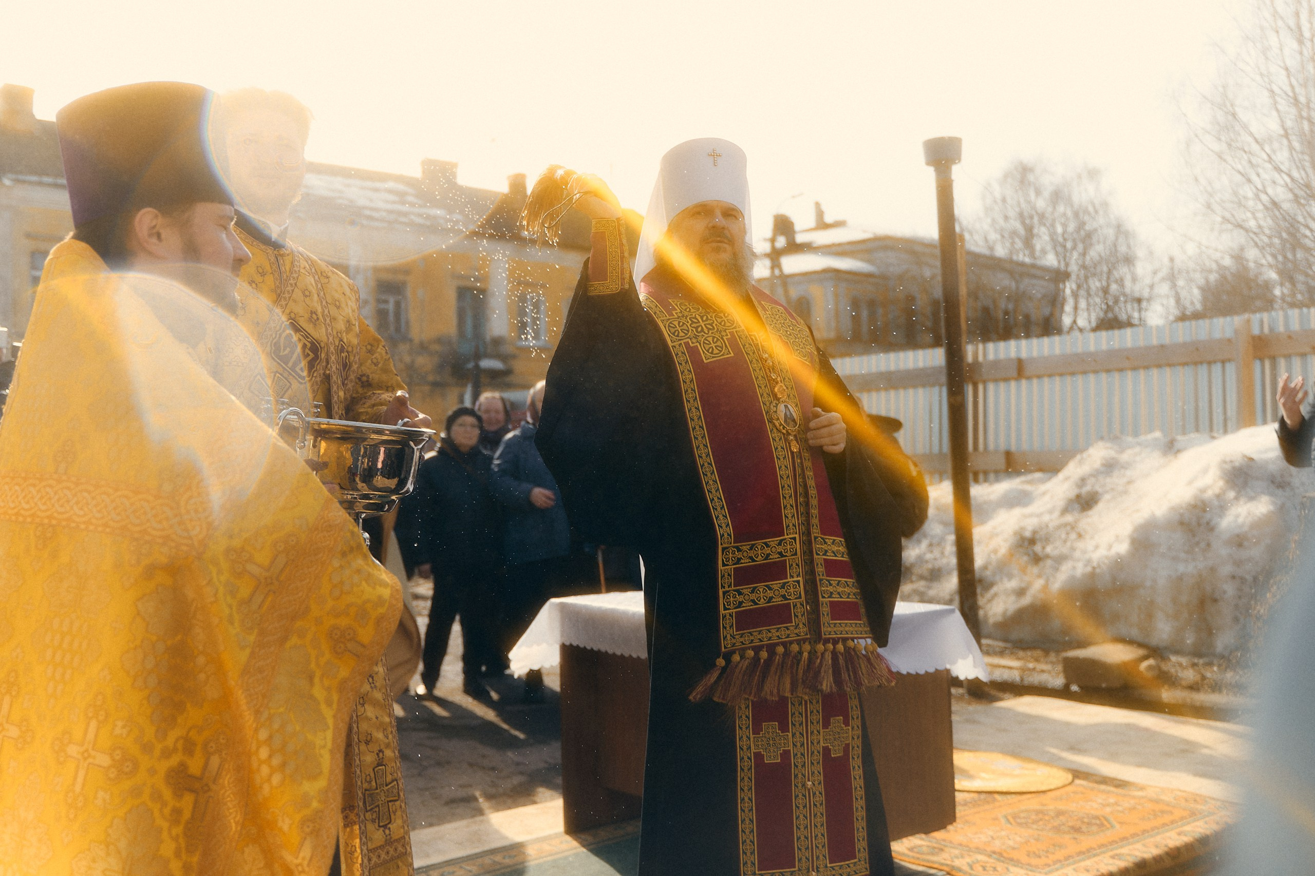 Освящены четыре накупольных креста для Георгиевской церкви в Торжке