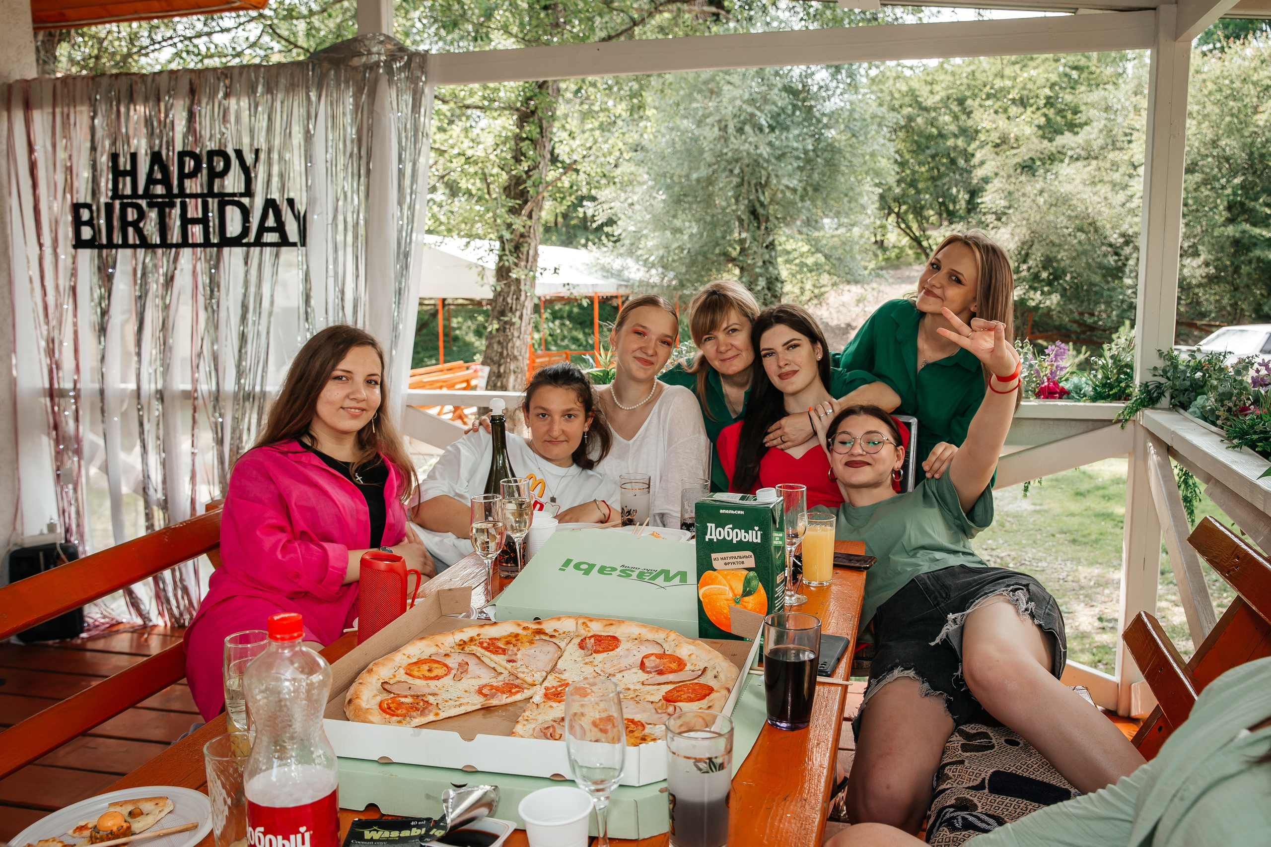 Анастасия 18 лет. Фотограф Любава Колесник. Выпускные альбомы в Крымском районе