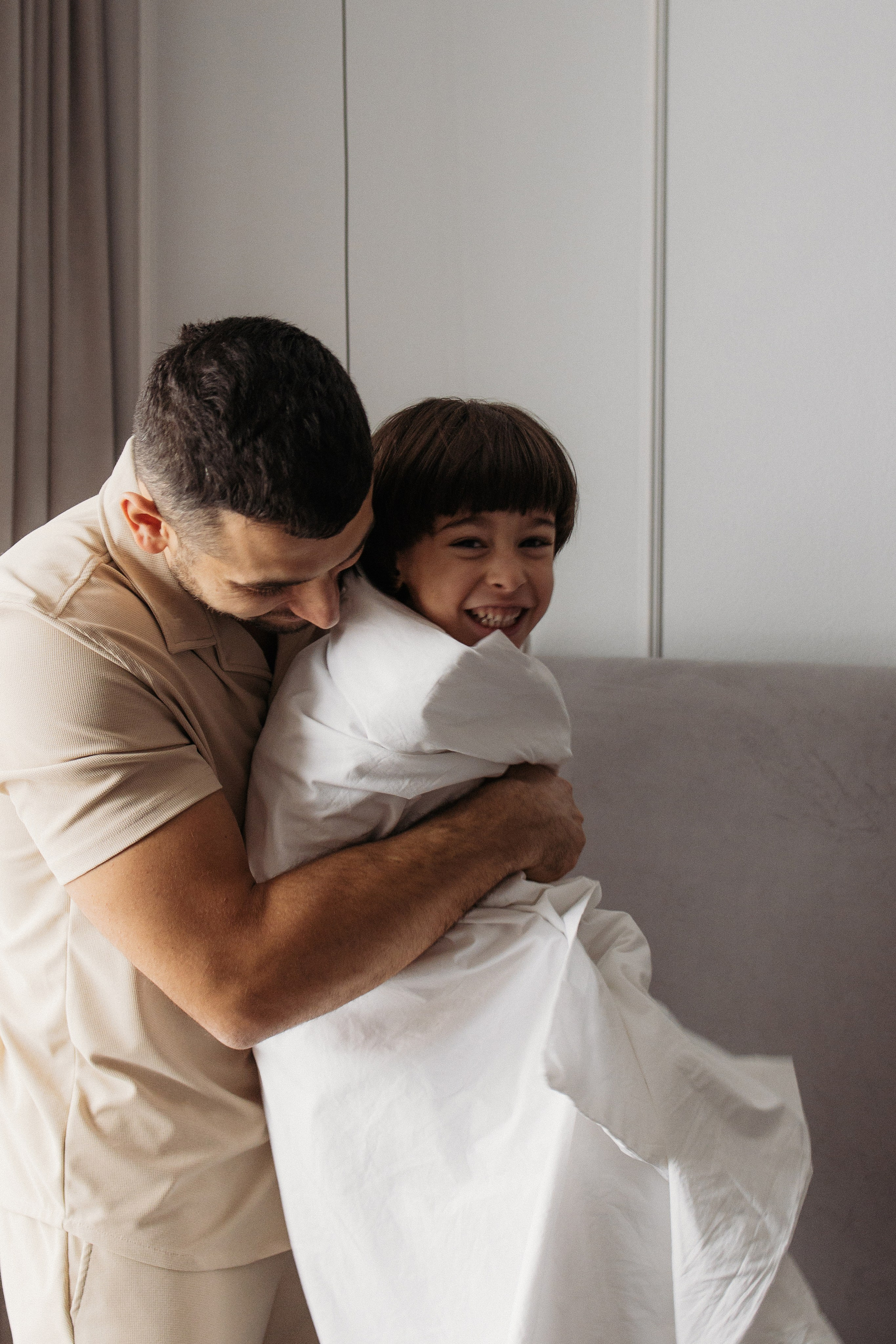 Фотосессия с новорожденным дома. Семейный фотограф в Москве Марина Петра