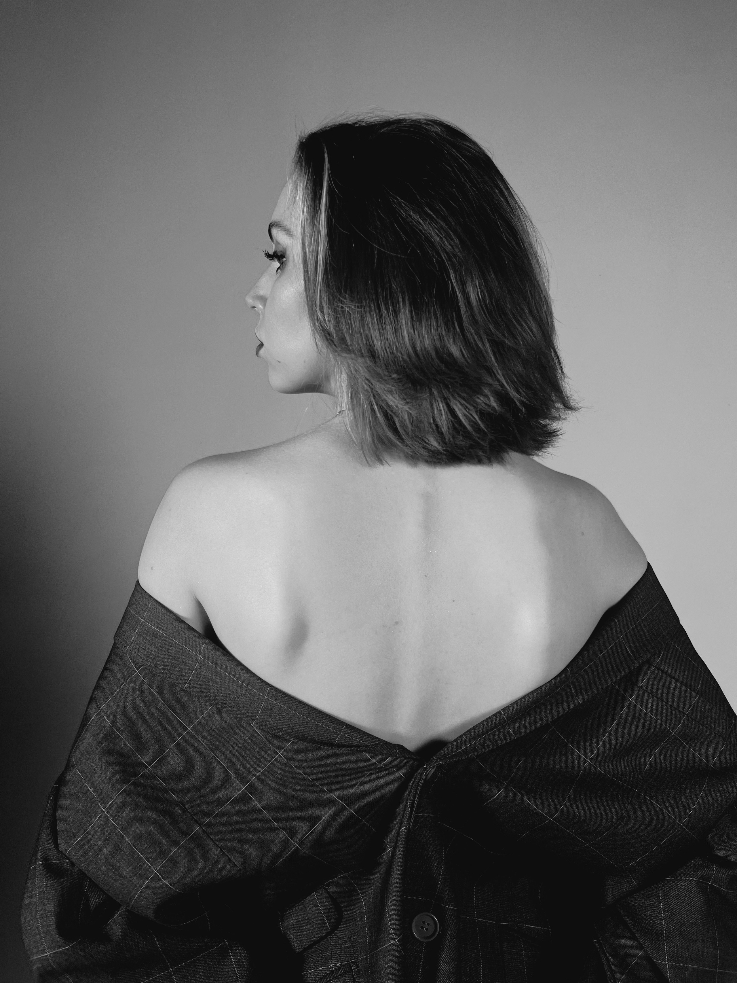 Студия съемка Саратов красивая спина девушки 