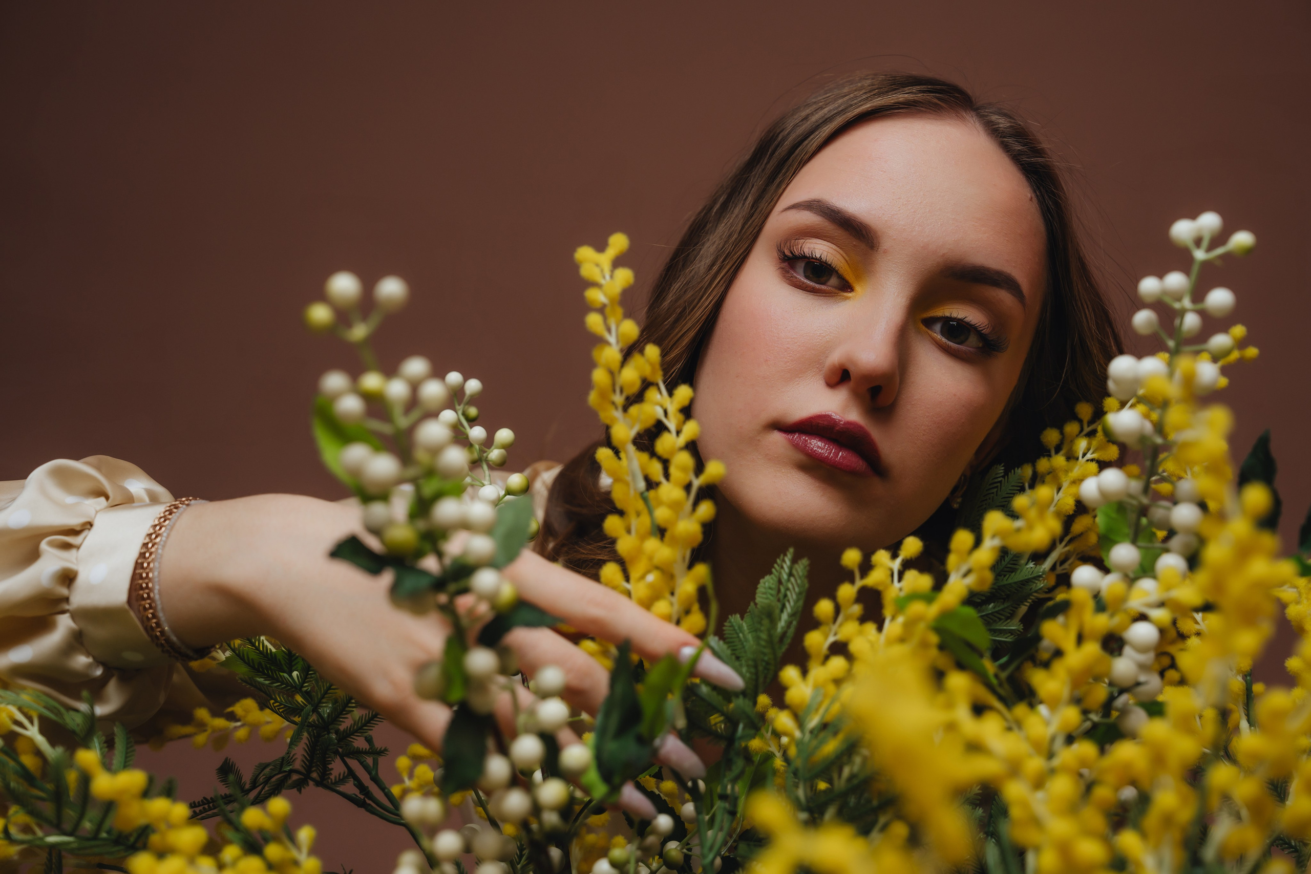 На однотонном фоне. Евгений Щетников Фотограф-Тюмень