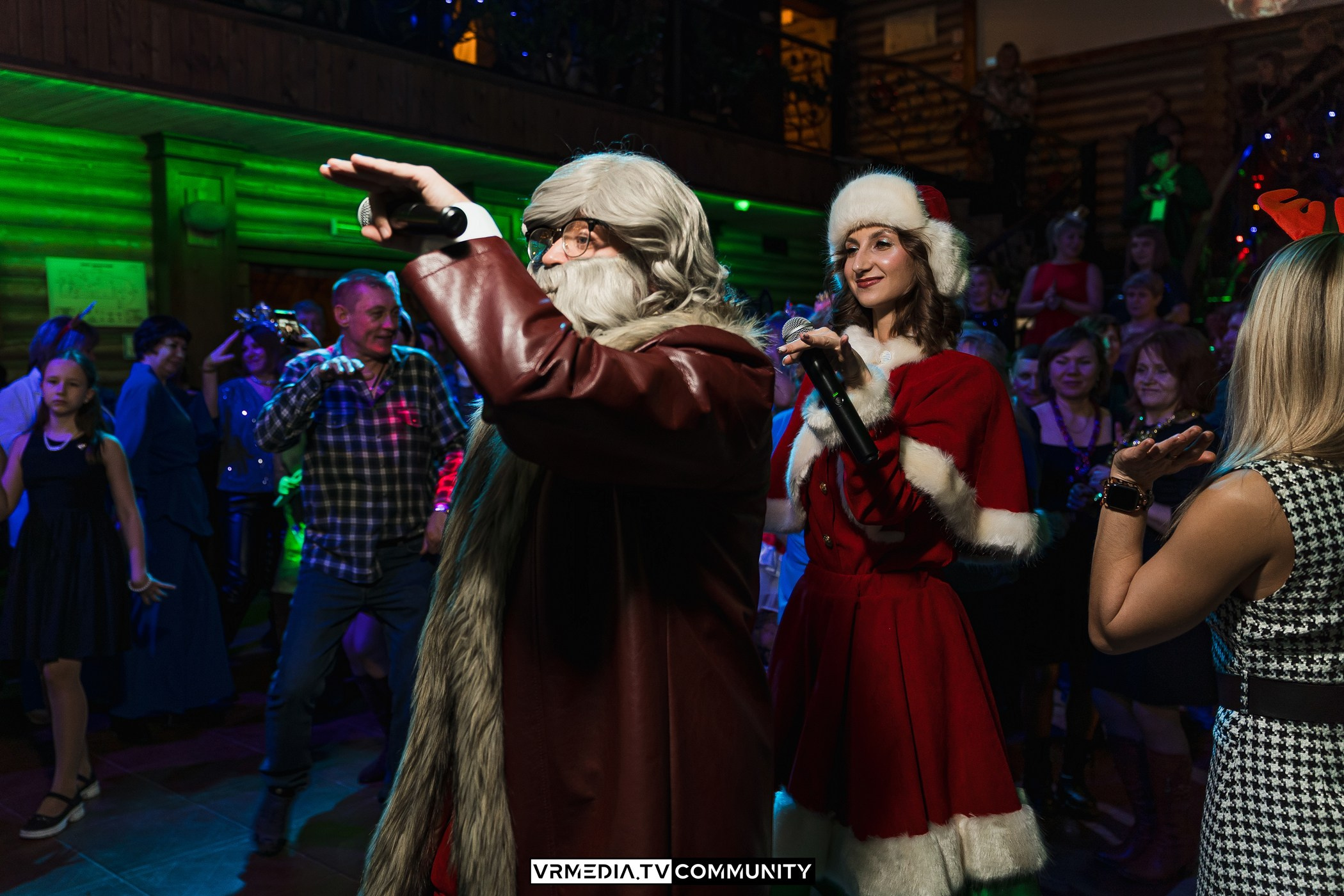 Новогодний вечер у «Петровича»