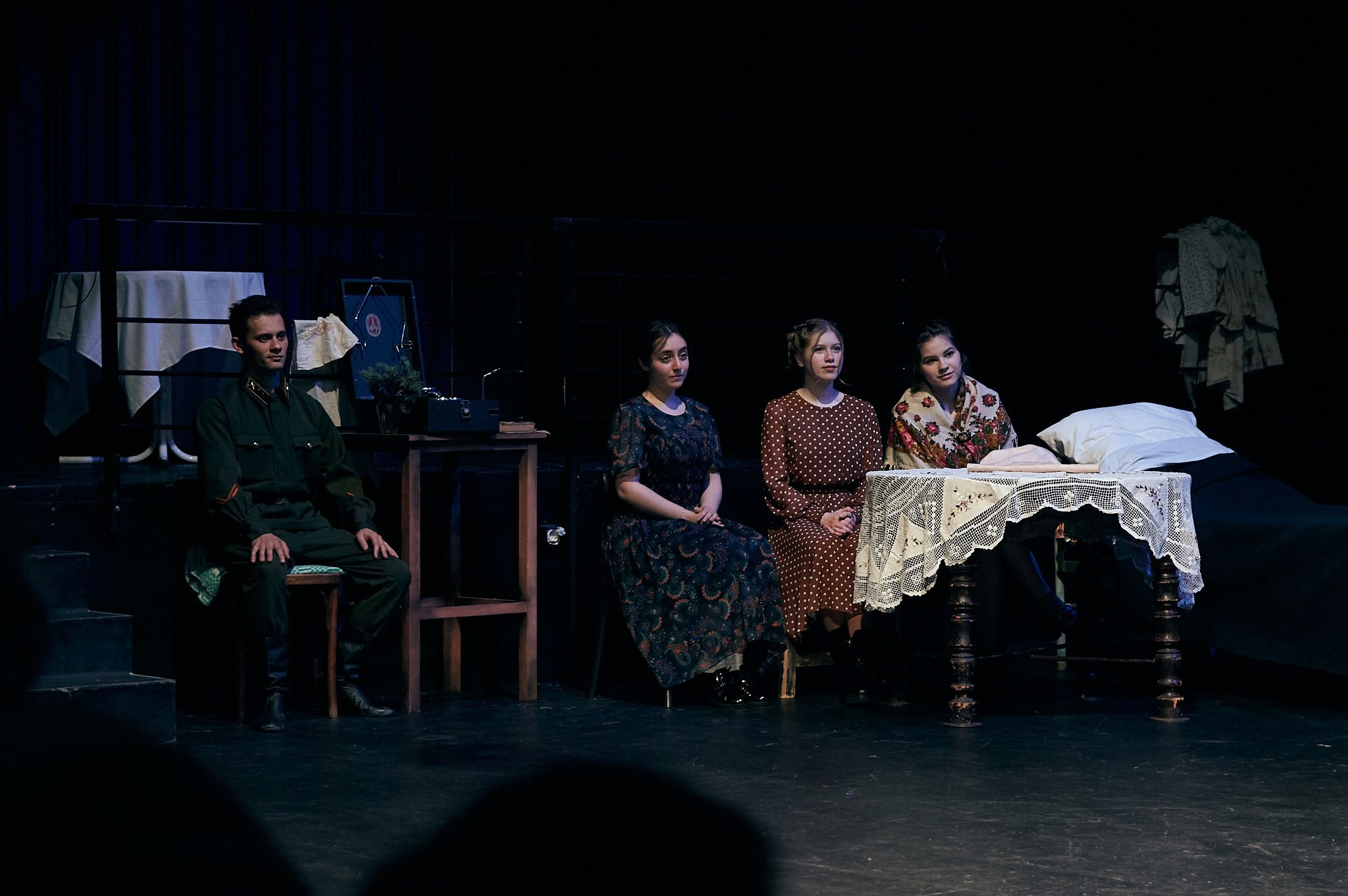 Спектакль «Советская, 44». Дети Сац. Фотограф в Москве. Индивидуальные и парные съёмки, мероприятия, промо-съёмки для артистов