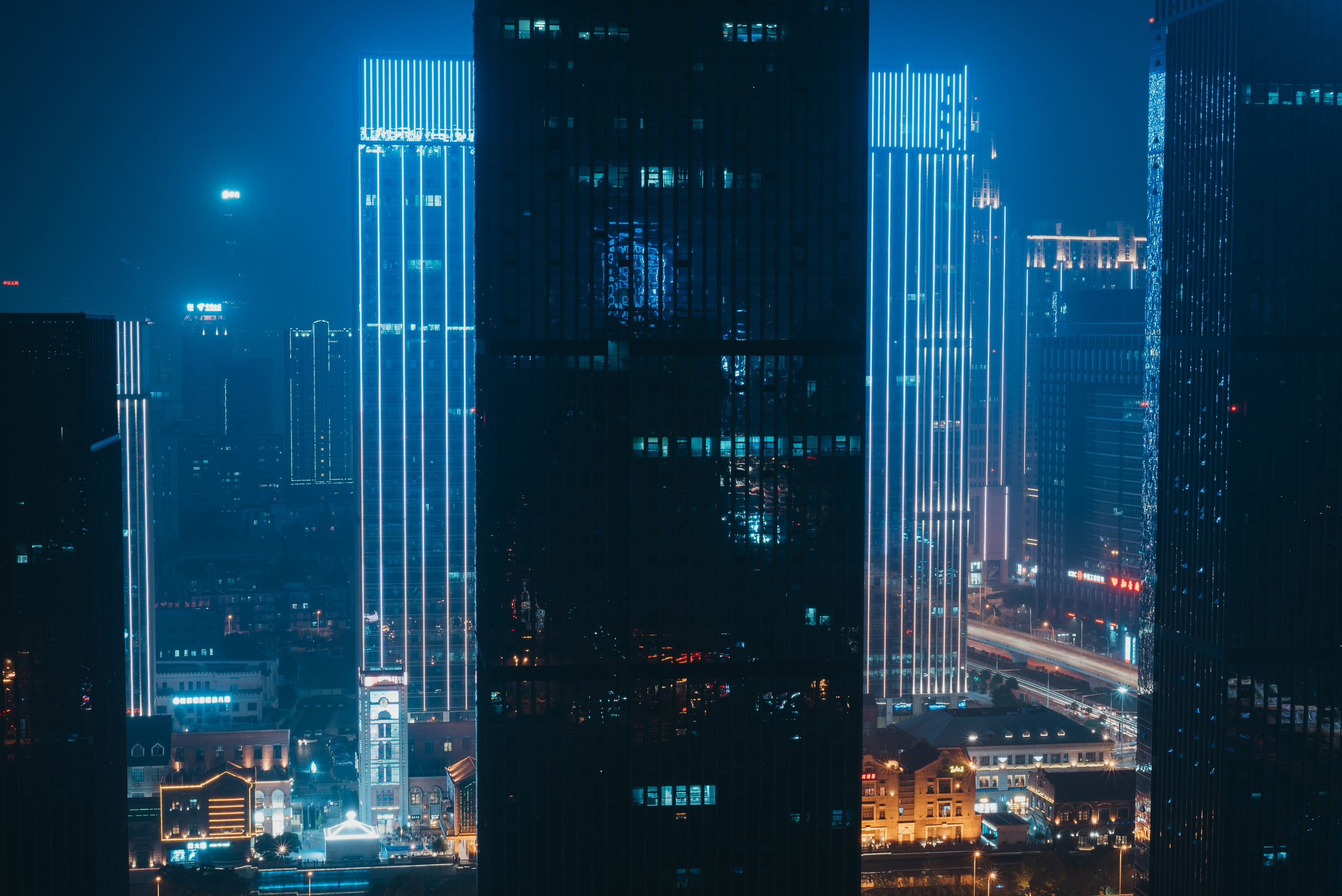 Рекламный фотограф из Гуанчжоу: путешествие по Уханю через объектив камеры. Коммерческий и предметный фотограф в Гуанчжоу Коваленко Александр