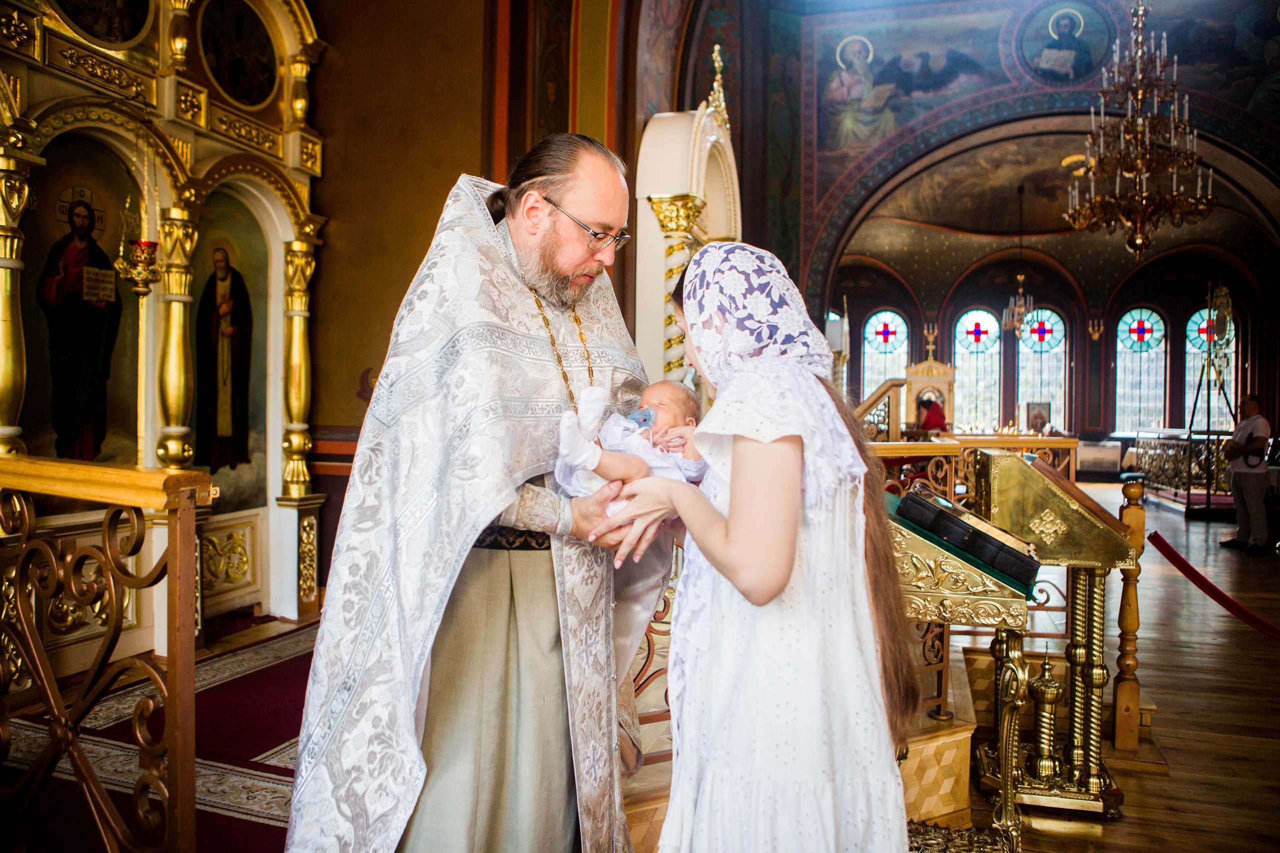 Крещение Надежды. Свято-Троицкий собор. Свадебный семейный и детский фотограф в Краснодаре Карина Федоровская