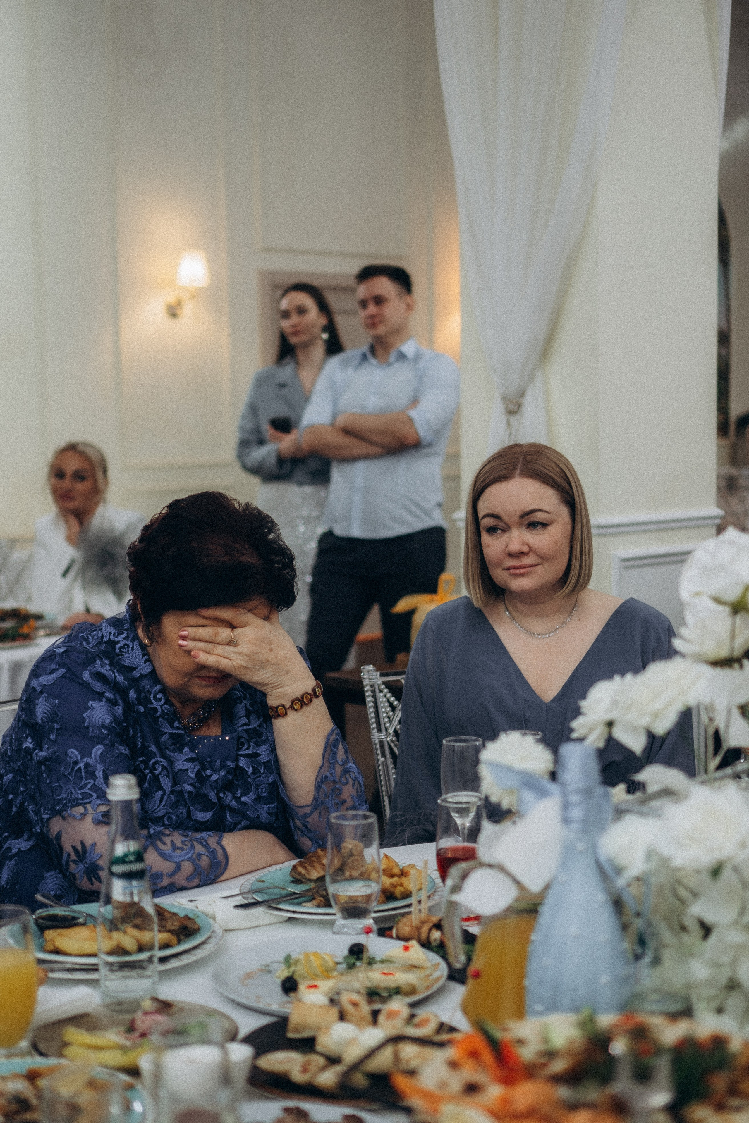 СВАДЕБНАЯ СЬЕМКА СБОРОВ В ОТЕЛЕ И ВЫЕЗД НА ЦЕРЕМОНИЮ (СНЯТО В СИБИРЕ В НИЖНЕВАРТОВСКЕ). Профессиональный фотограф, Санкт-Петербург — Виктория Богомолова