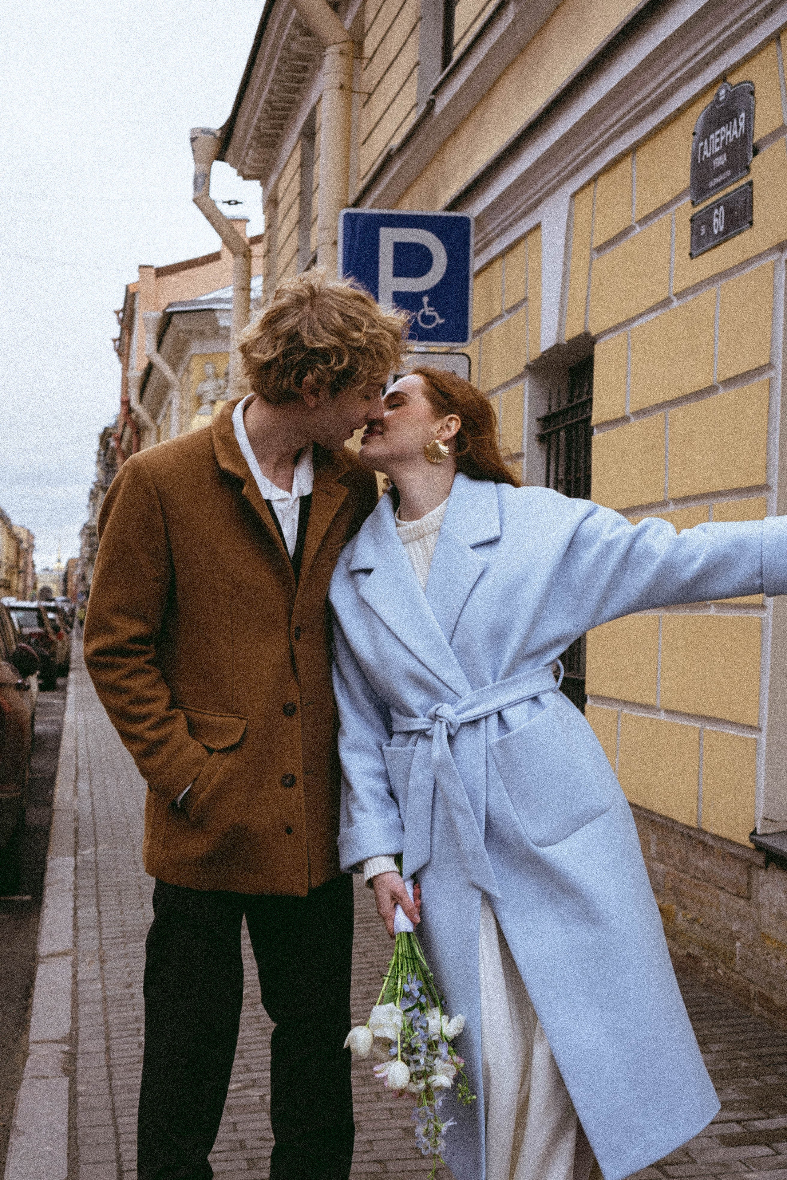 СВАДЕБНАЯ ПРОГУЛКА ПО ПЕТРОГРАДКЕ ВЕСНОЙ (ФОТОСЕССИИЯ ПАРЫ СВАДЕБНАЯ). Профессиональный фотограф, Санкт-Петербург — Виктория Богомолова