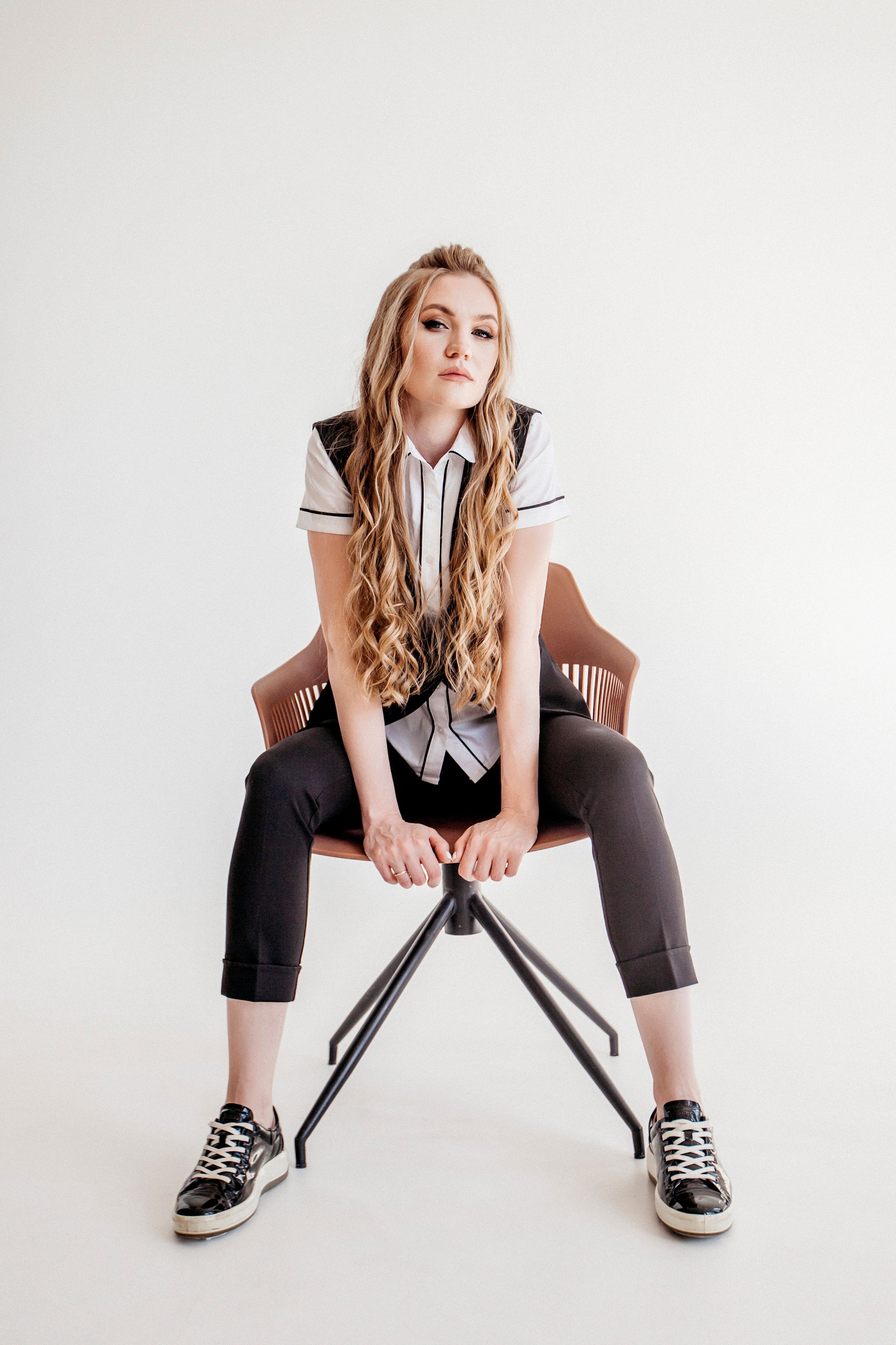 Ира. Главная