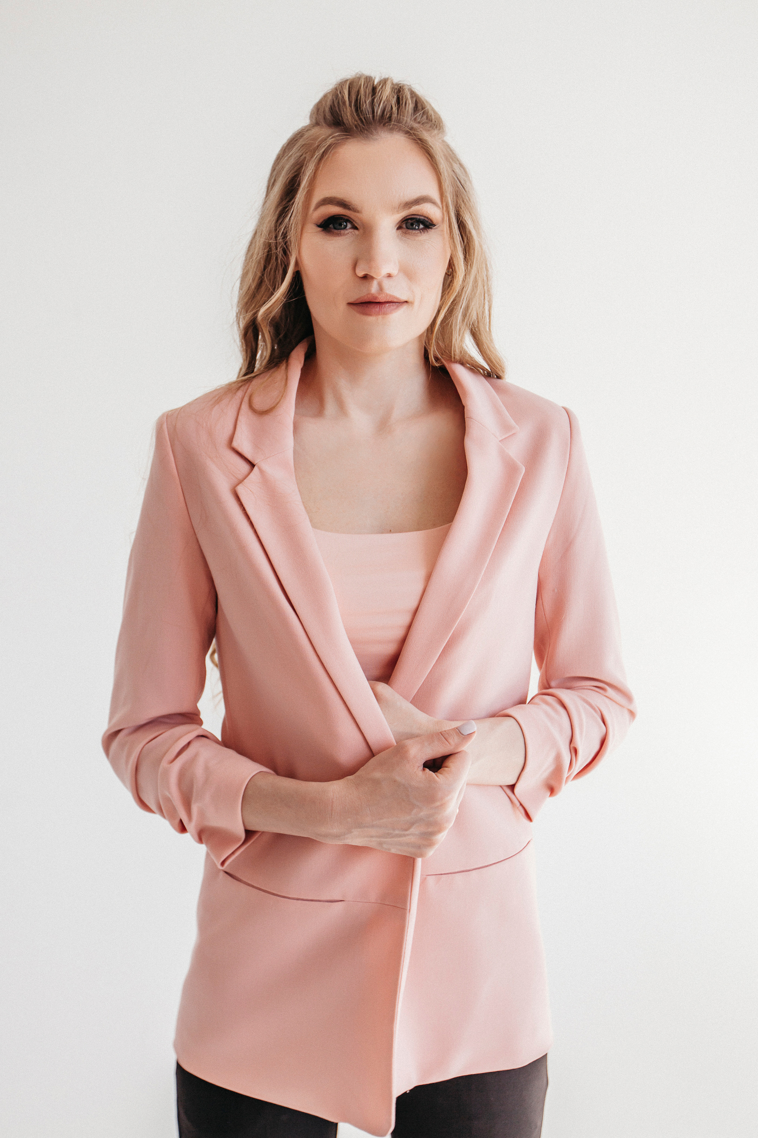 Ира. Главная