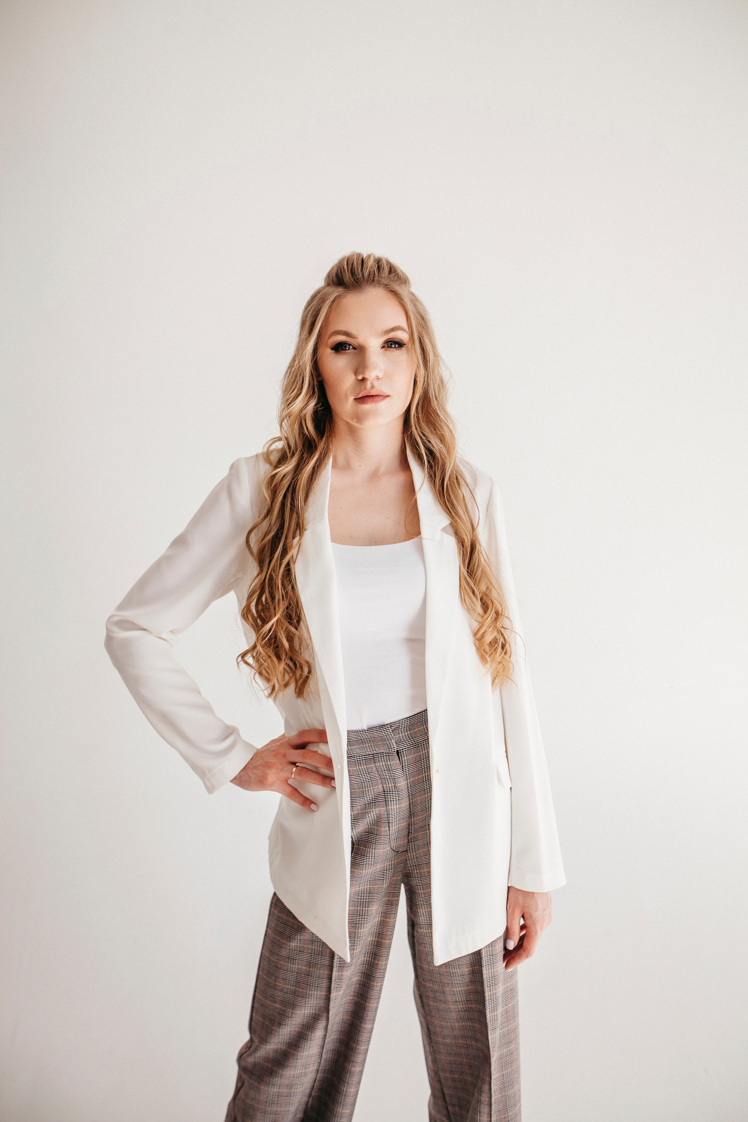 Ира. Главная