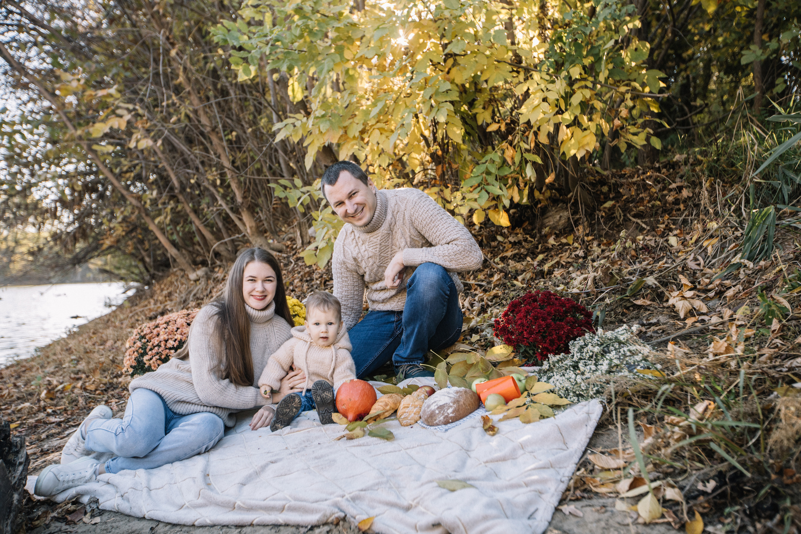 Сережа + Оля + Никита. Главная