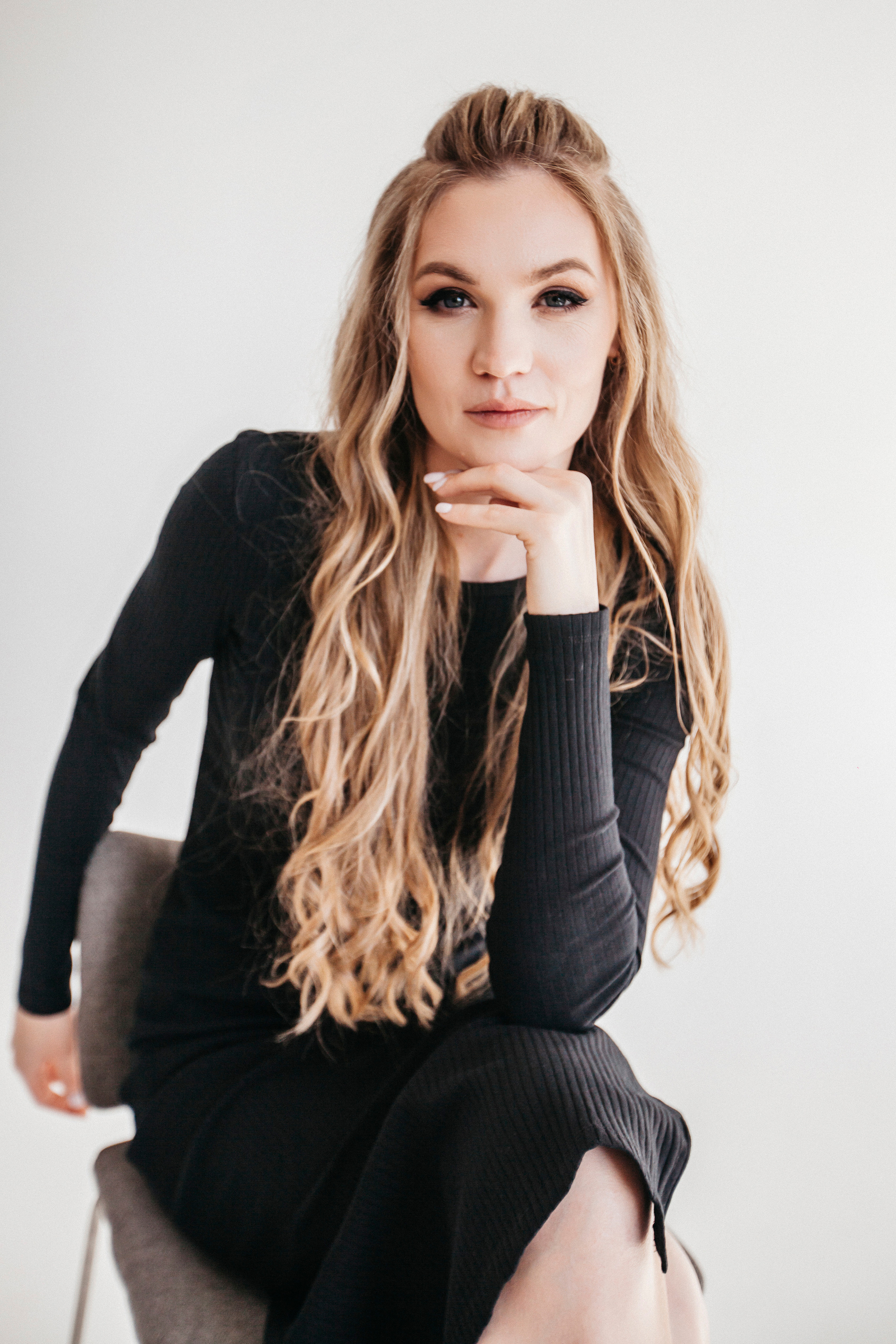 Ира. Главная