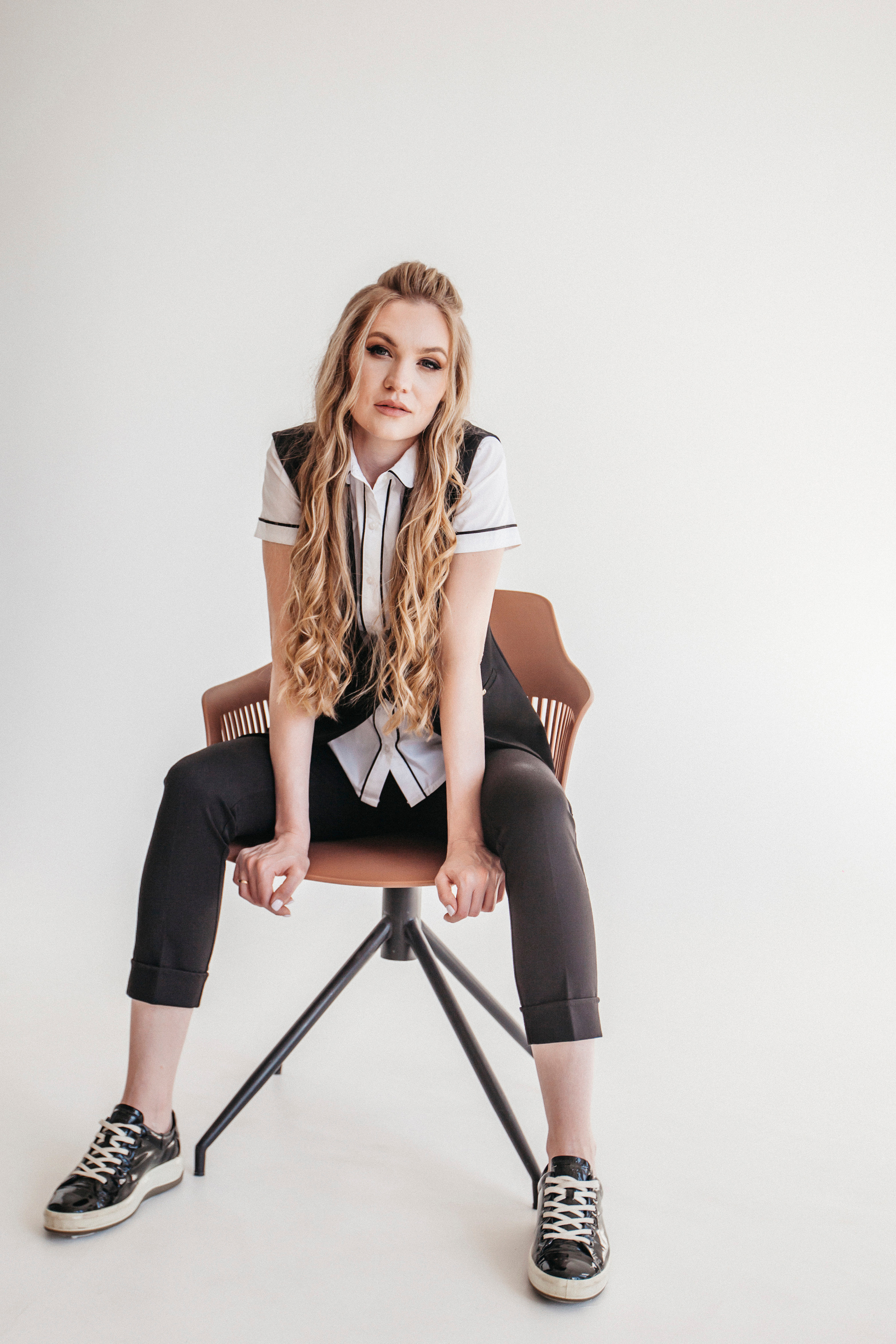 Ира. Главная