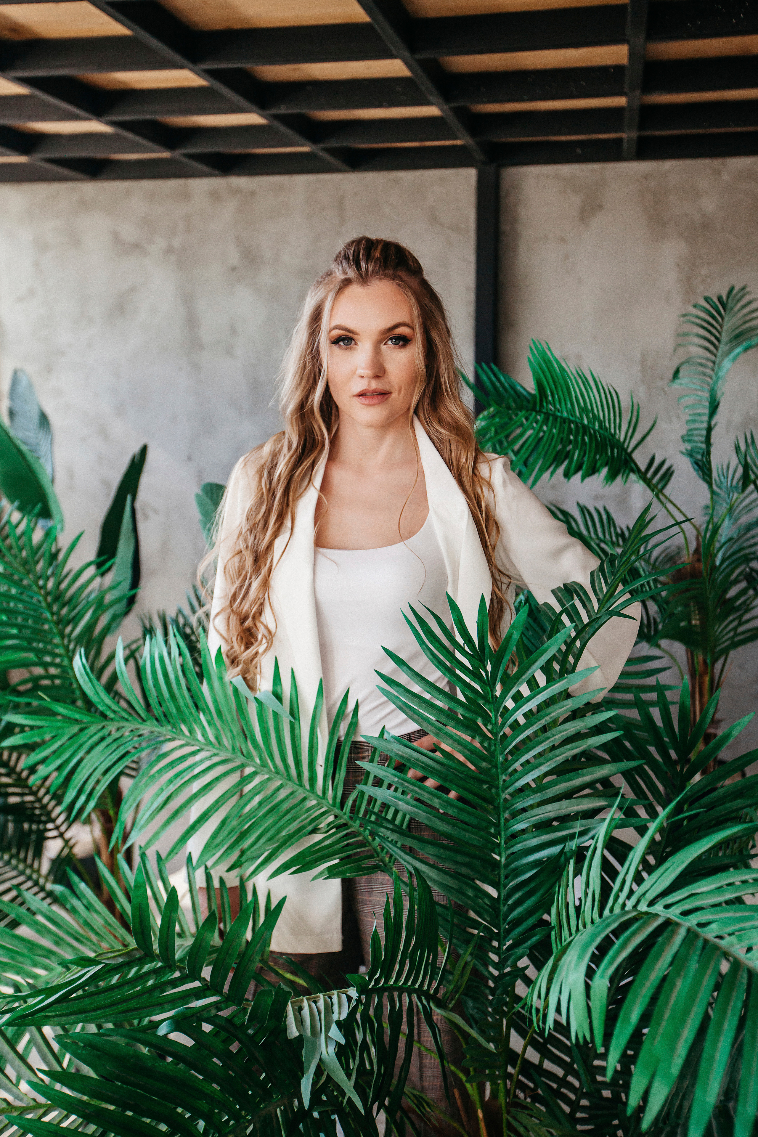 Ира. Главная